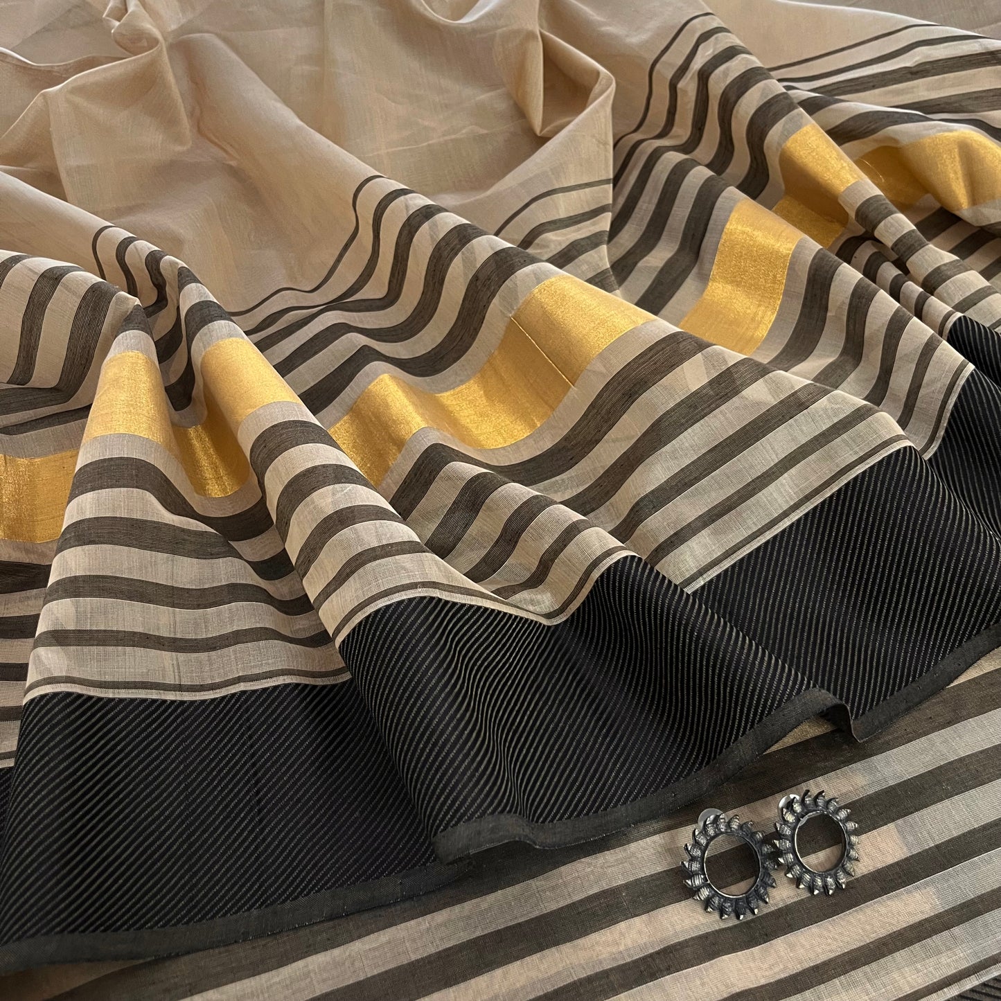 Beige and Black Maheshwari saree with resham border