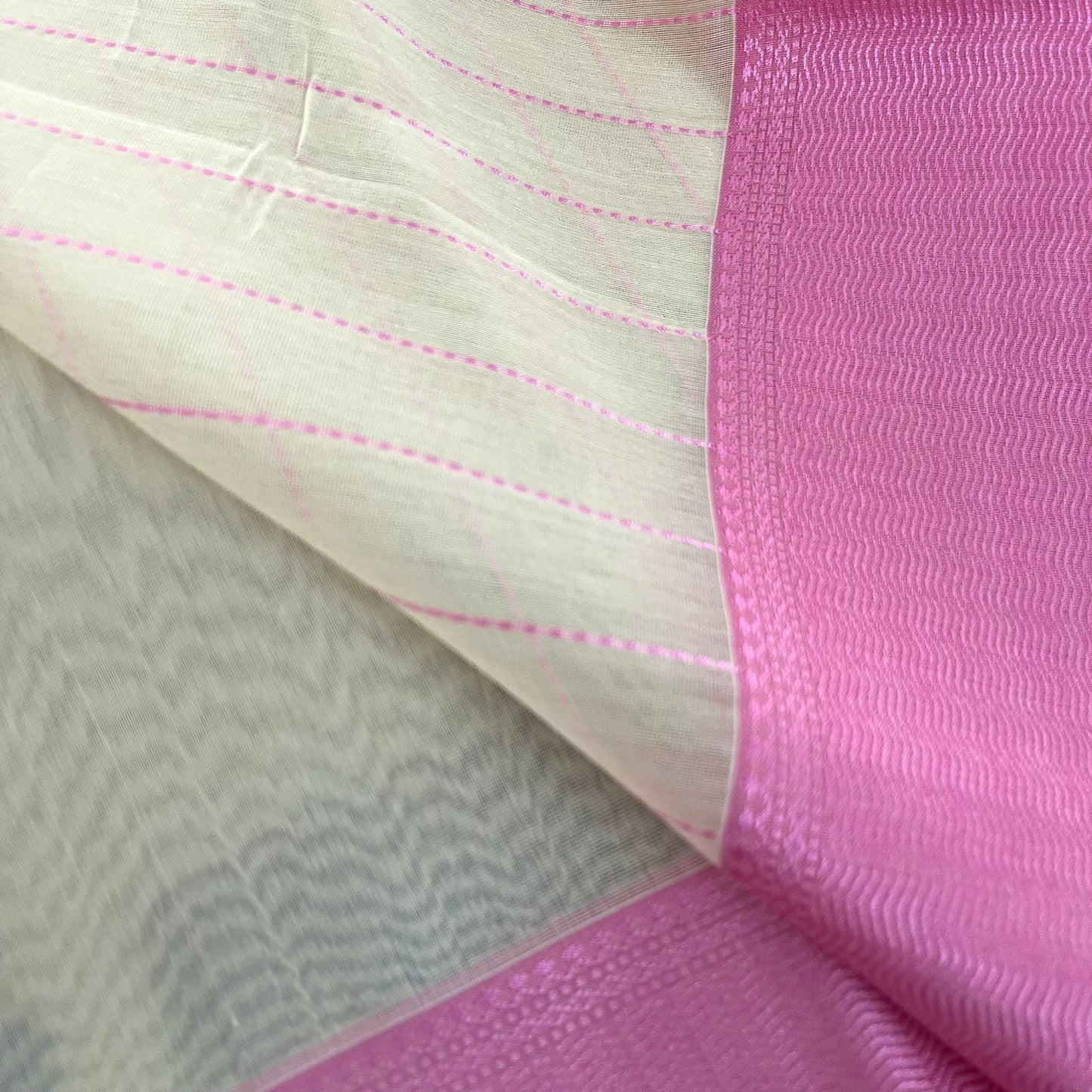 Off white and pink Maheshwari saree with resham bootis all over
