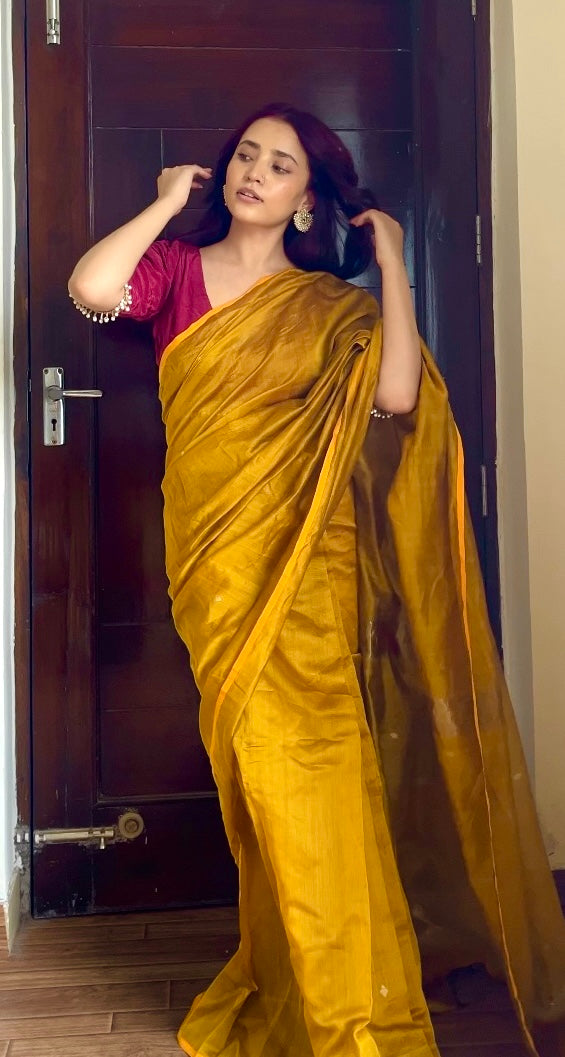 Gold mustard maheshwari saree with zari bootis all over