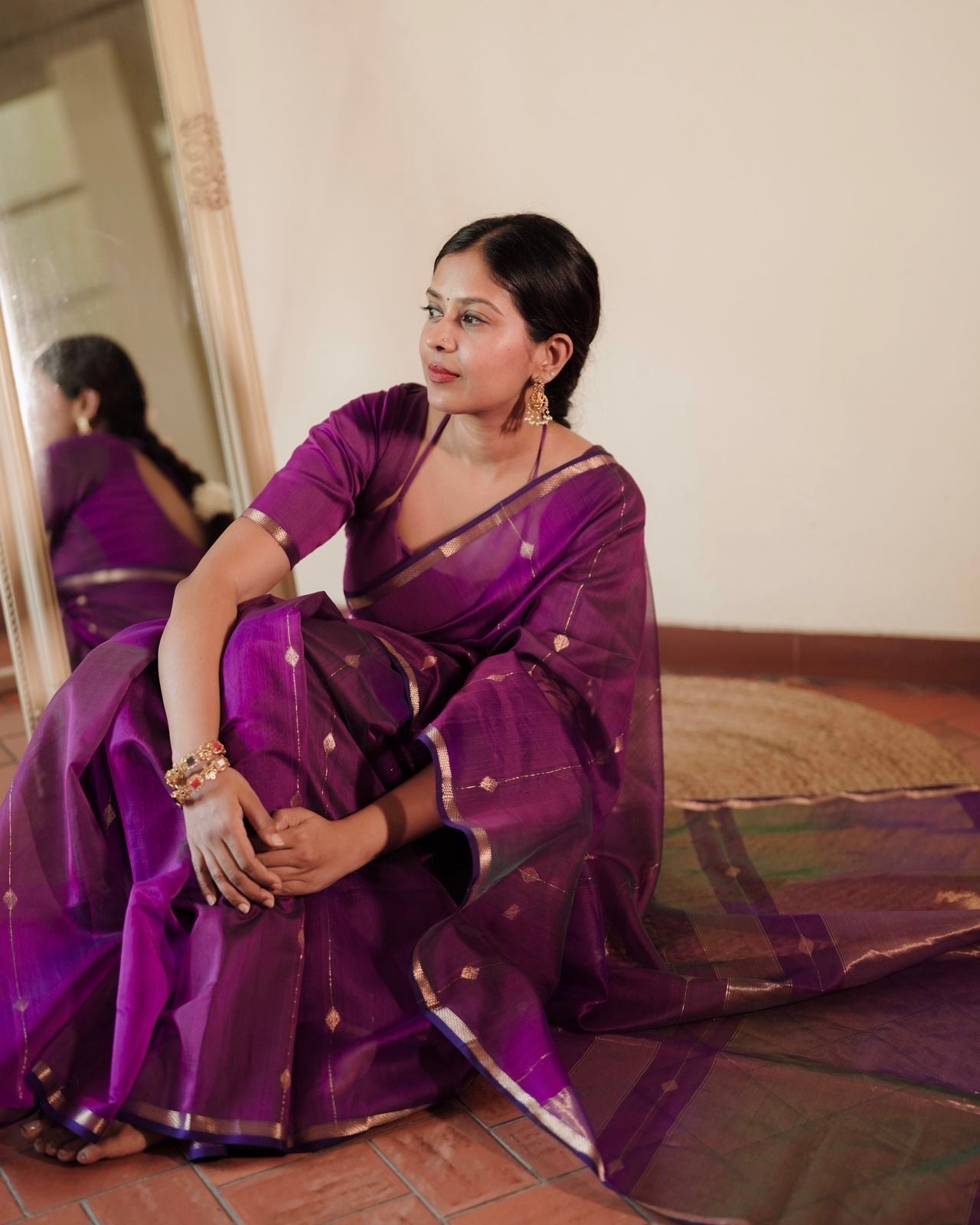 Violet dual tone Maheshwari saree with diamond motifs all over