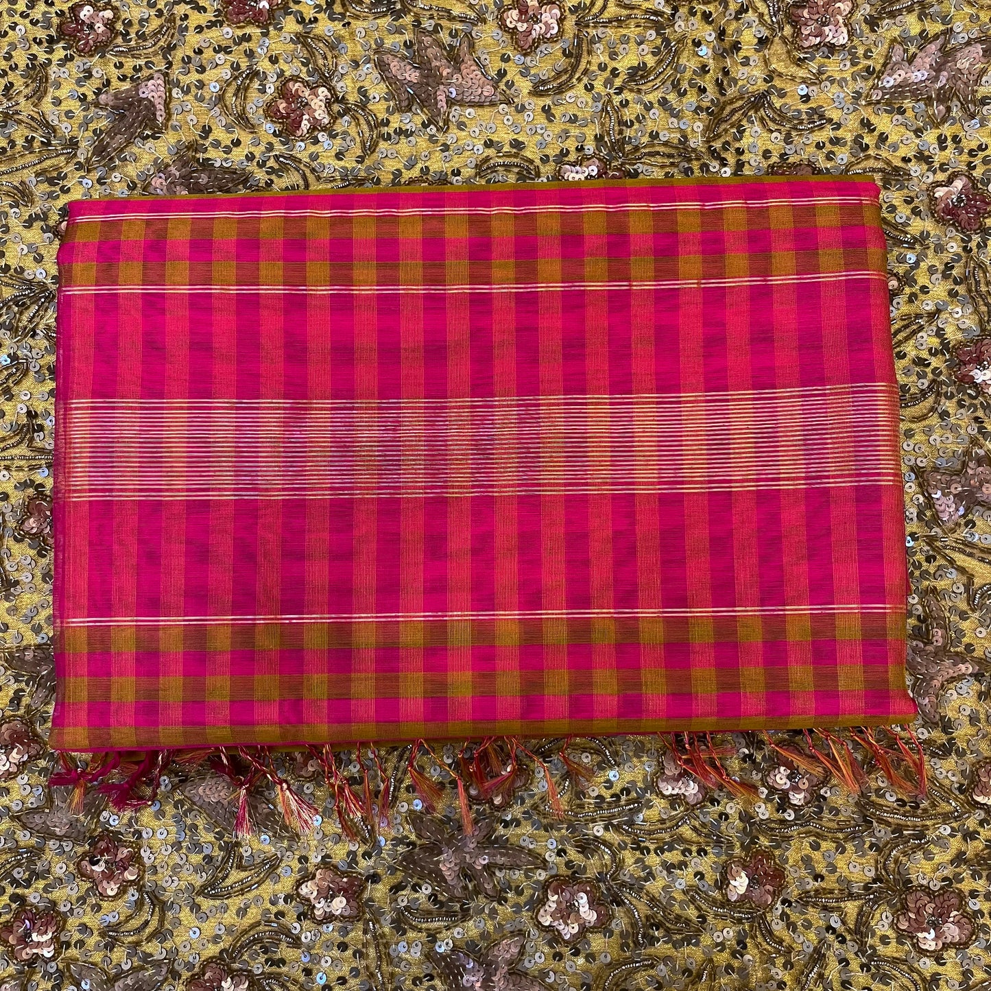 Pink and Olive Maheshwari checkered saree with zari border