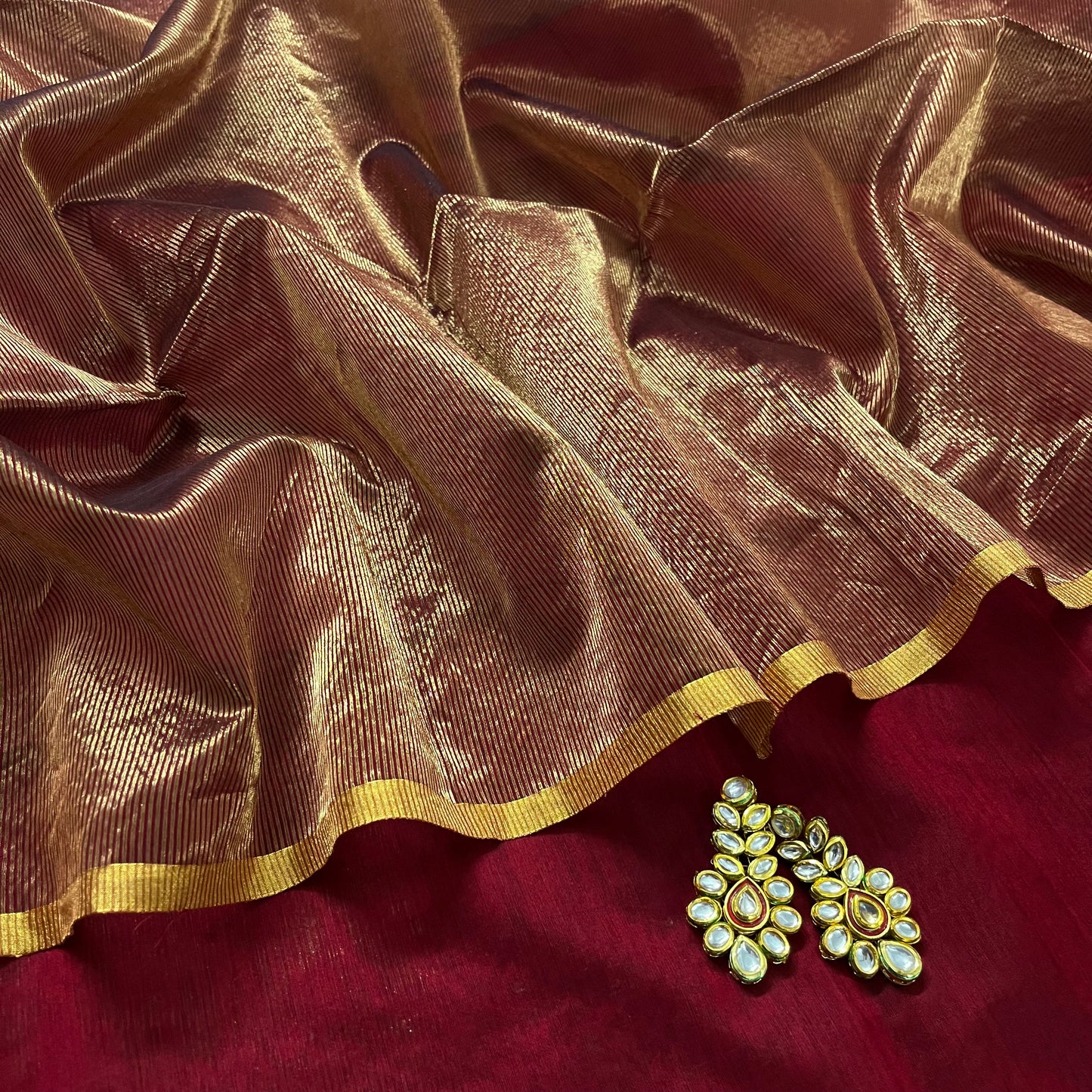 Deep maroon & gold maheshwari saree with zari border