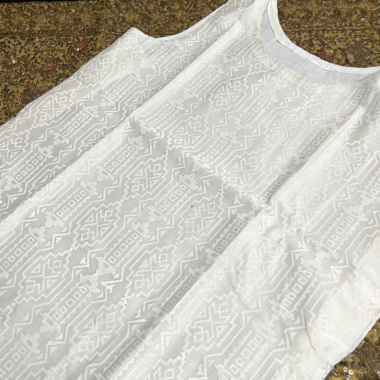Off white maheshwari suit with block print all over