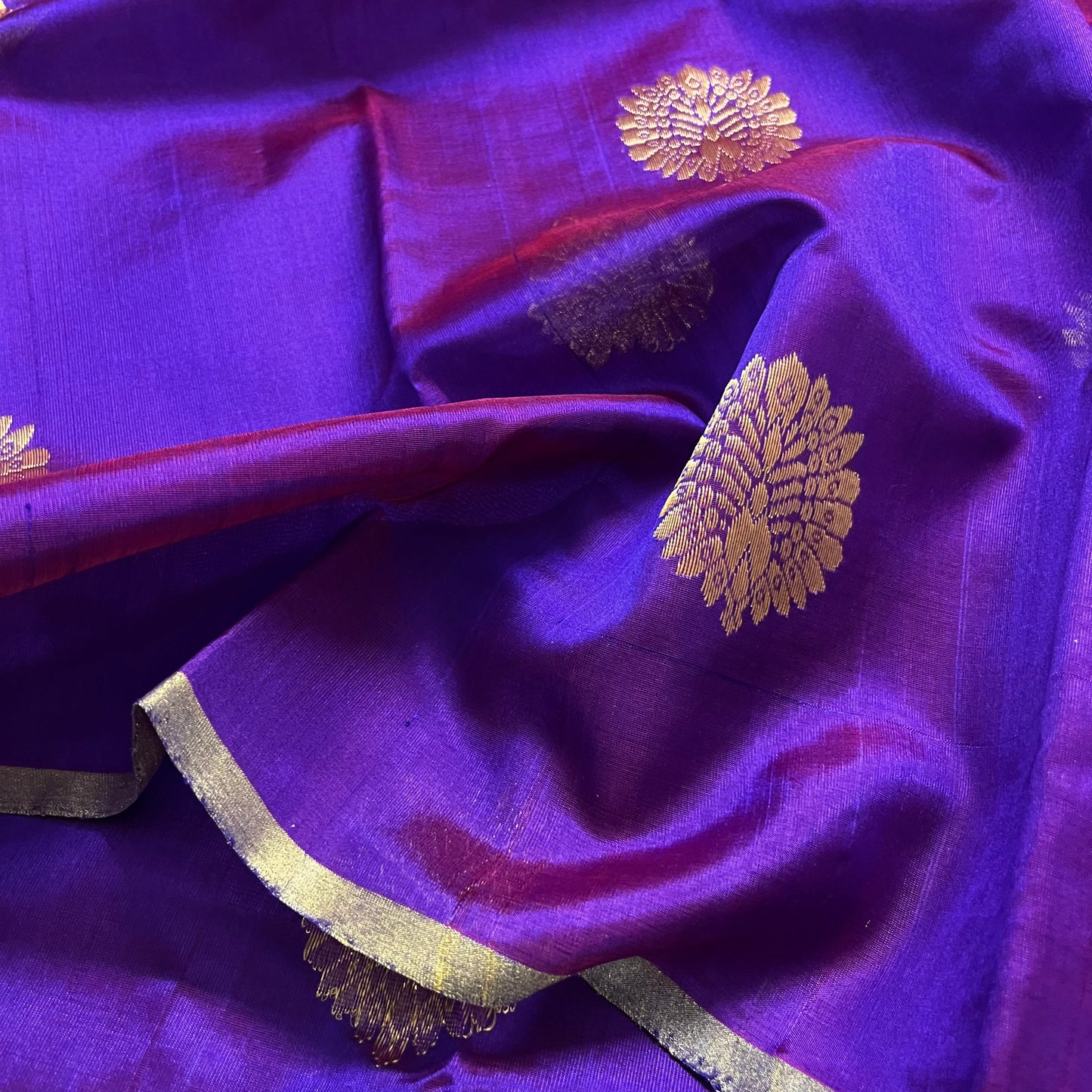 Violet dual tone chanderi silk saree with mor-motifs all over