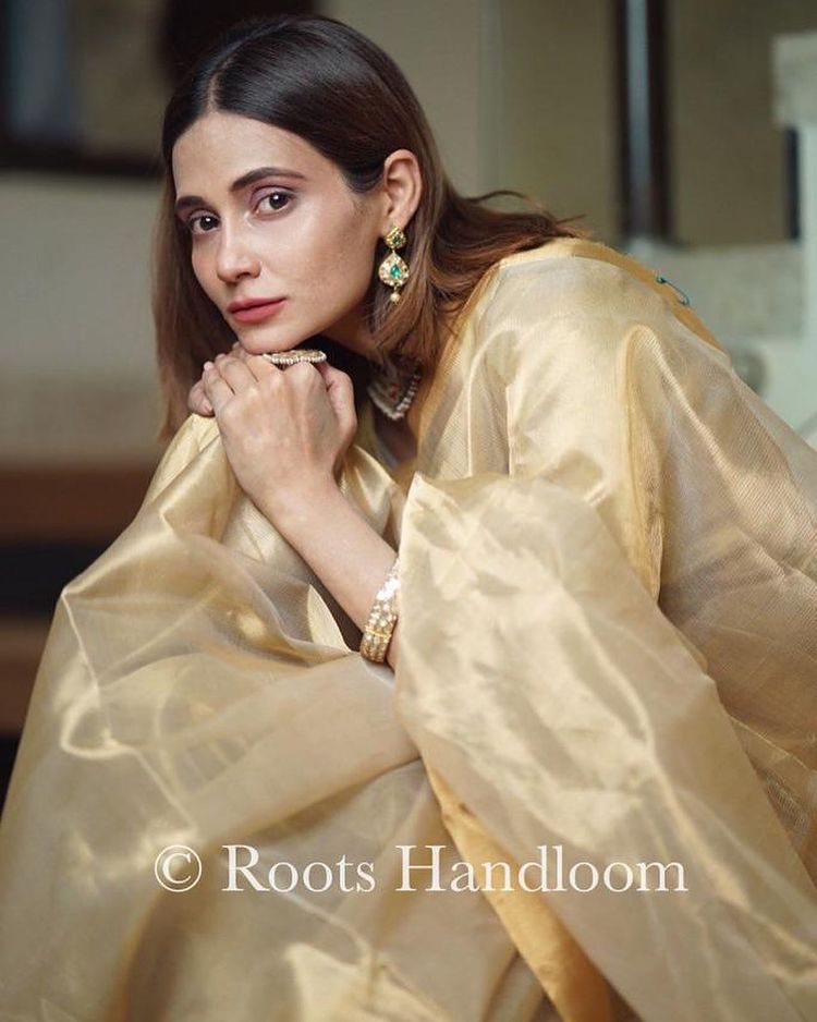 Olive Gold Maheshwari Saree with Zari lines all over