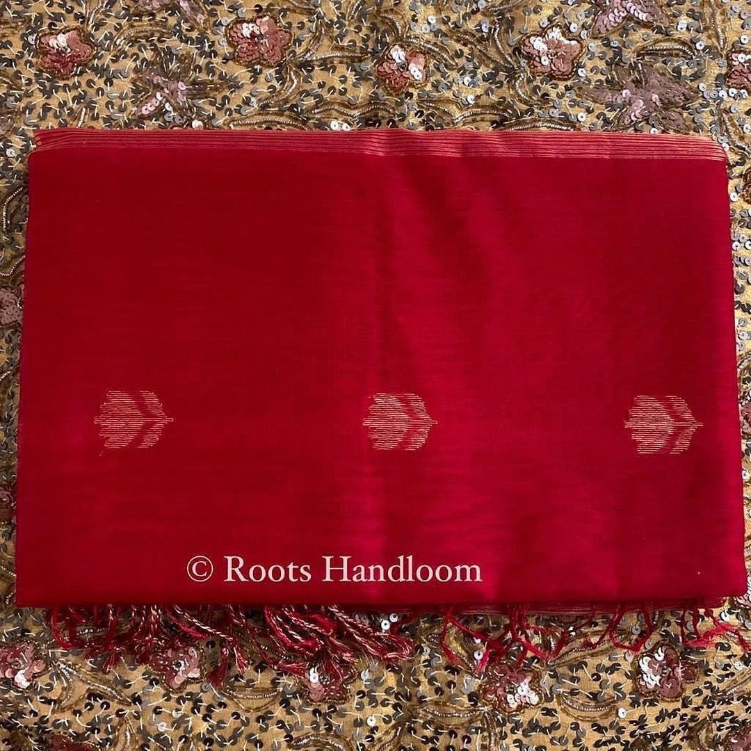 Red Maheshwari Saree with Flower Motifs all over