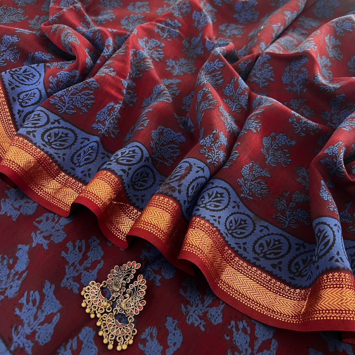 Maroon and blue bagh print Maheshwari saree