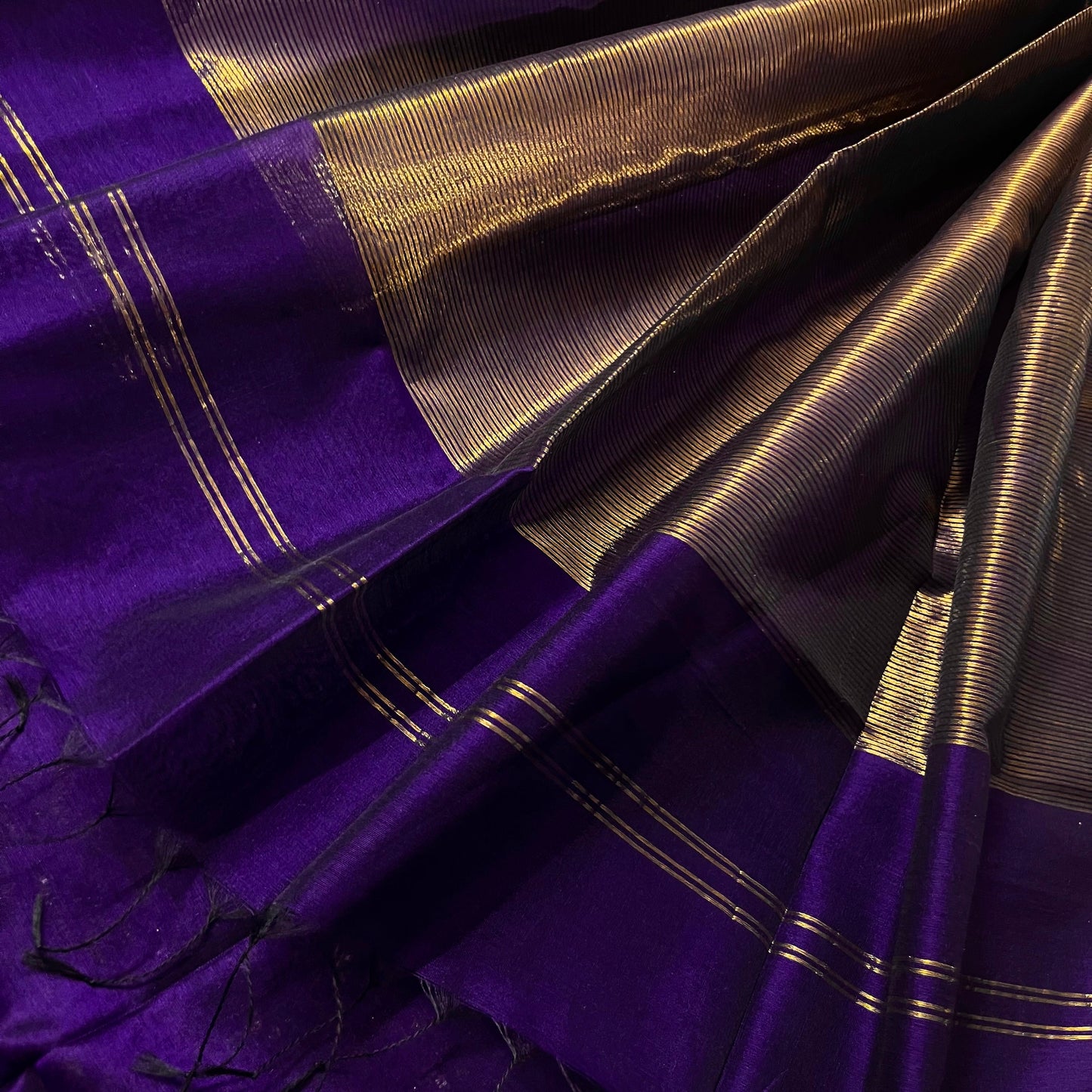 Dark purple and gold maheshwari saree with zari border