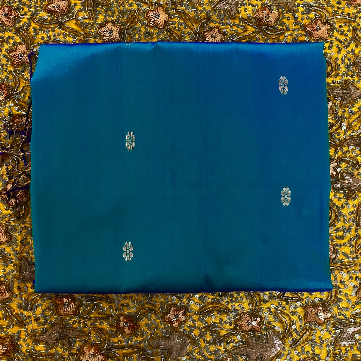 Peacock Blue Dual Tone Maheshwari Silk Saree with Flower Bootis all over