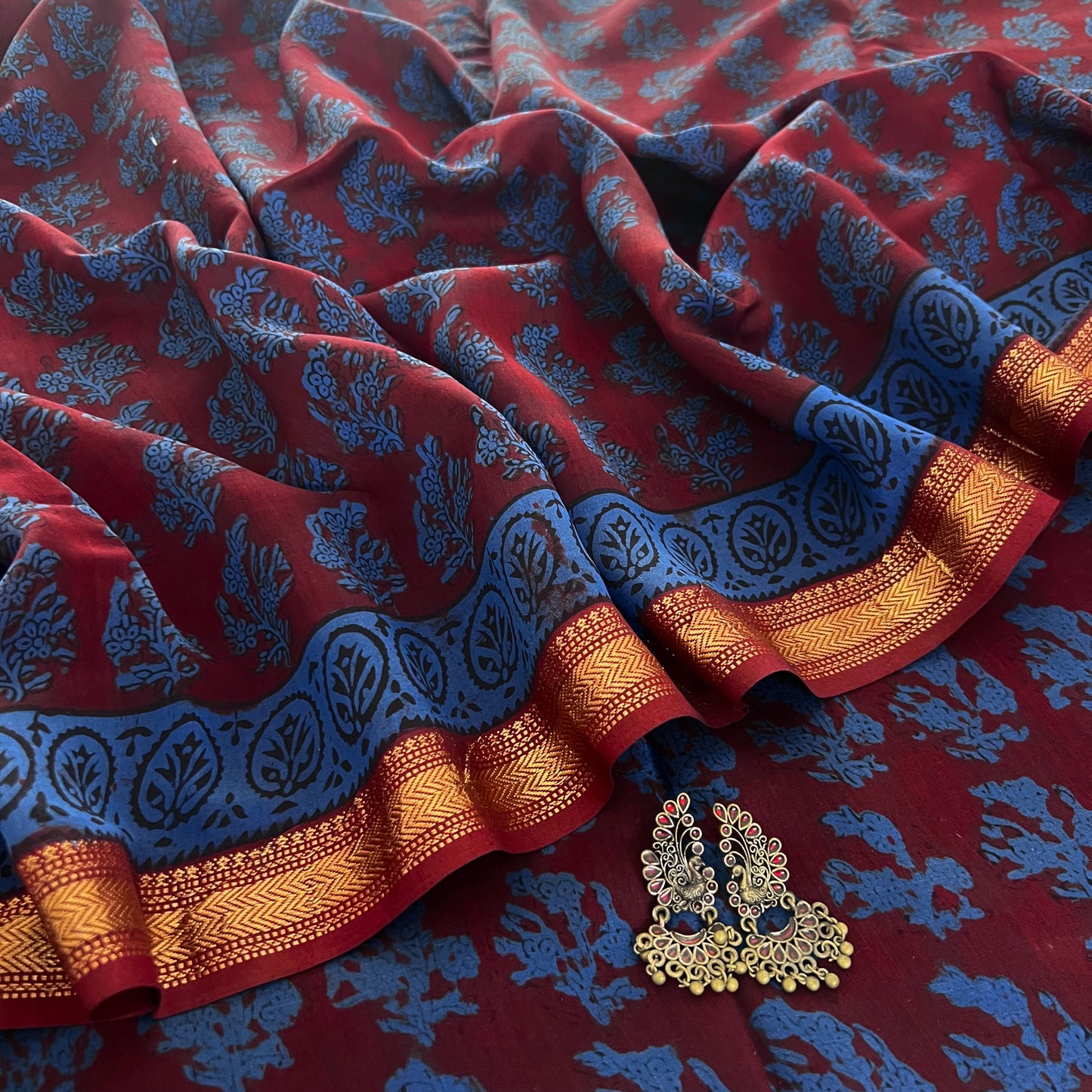 Maroon and blue bagh print Maheshwari saree