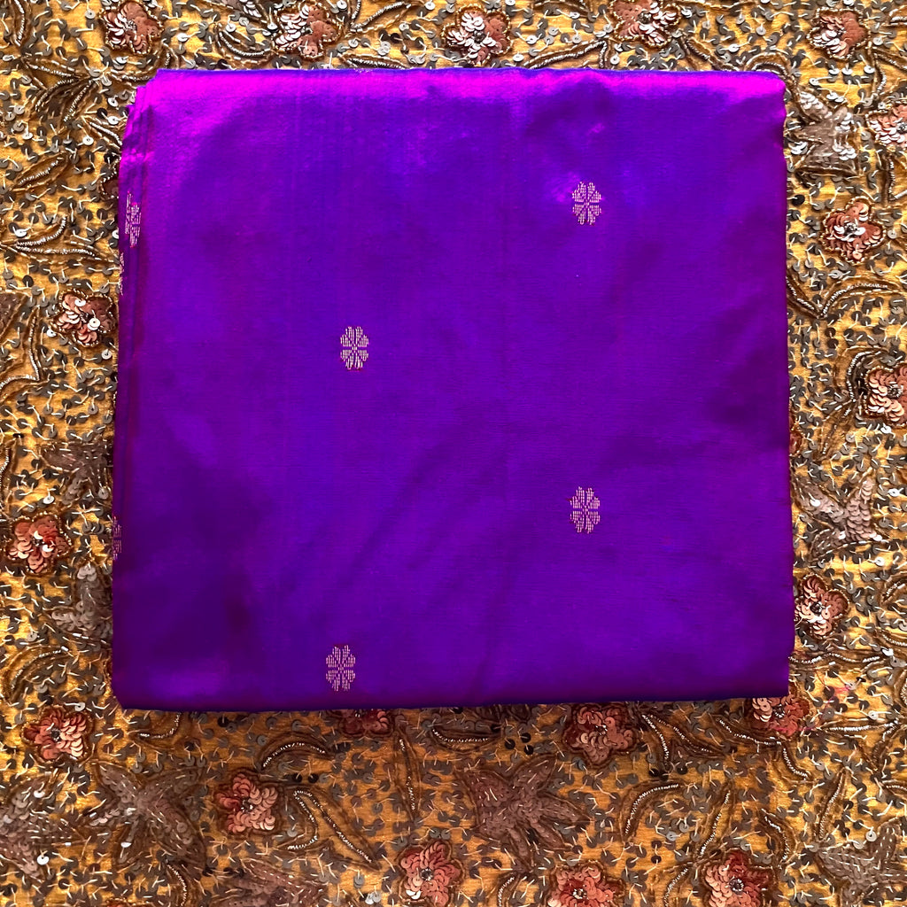 Violet and Pink dual tone Maheshwari silk saree with zari bootis all over