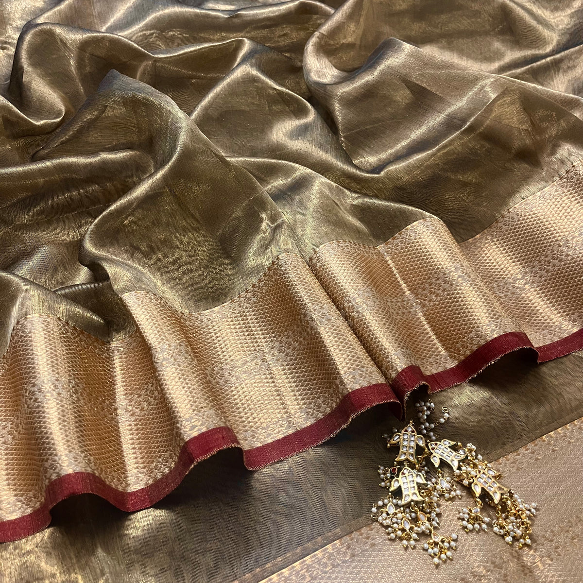 Ready to wear | Antique Gold & Red Maheshwari Tissue Silk Saree with Zari Pattern on Pallu