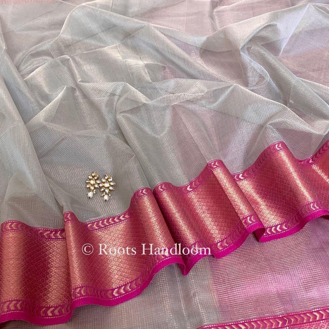 Grey & pink maheshwari saree with zari lines all over