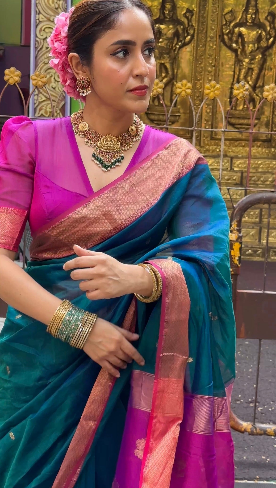 Peacock and Violet dual tone Maheshwari saree with flower motifs on pallu