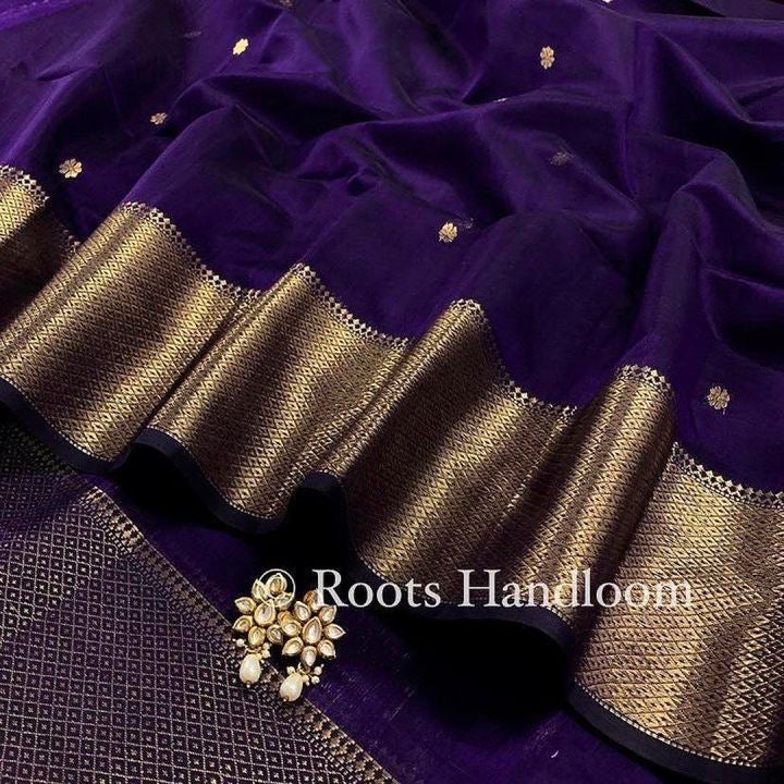 Dark Purple Maheshwari Saree with Flower Bootis all over it
