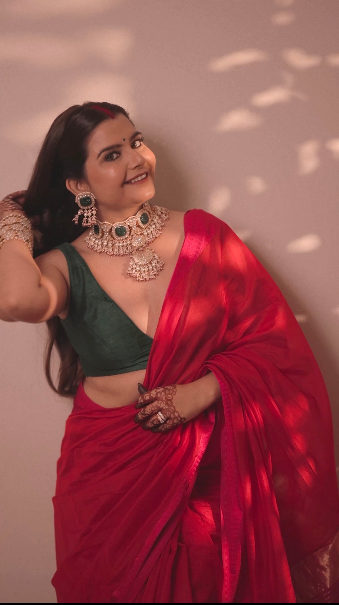 Red and pink maheshwari saree with resham border