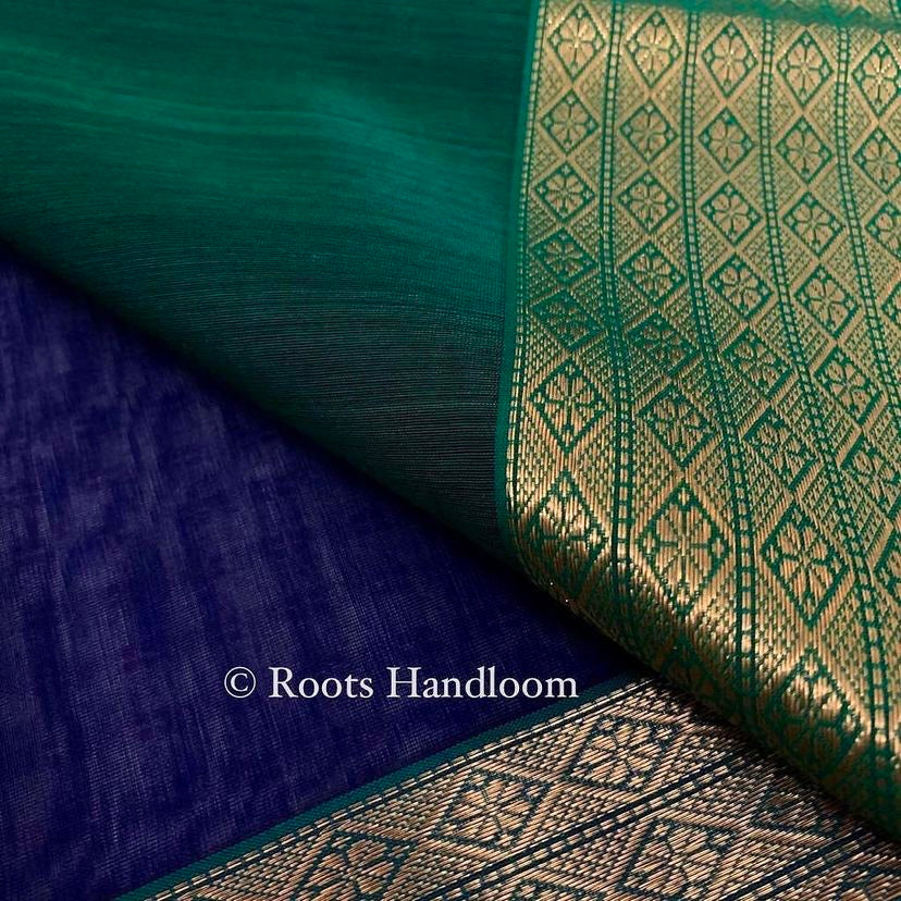 Dark blue & green maheshwari saree with zari pattern on pallu
