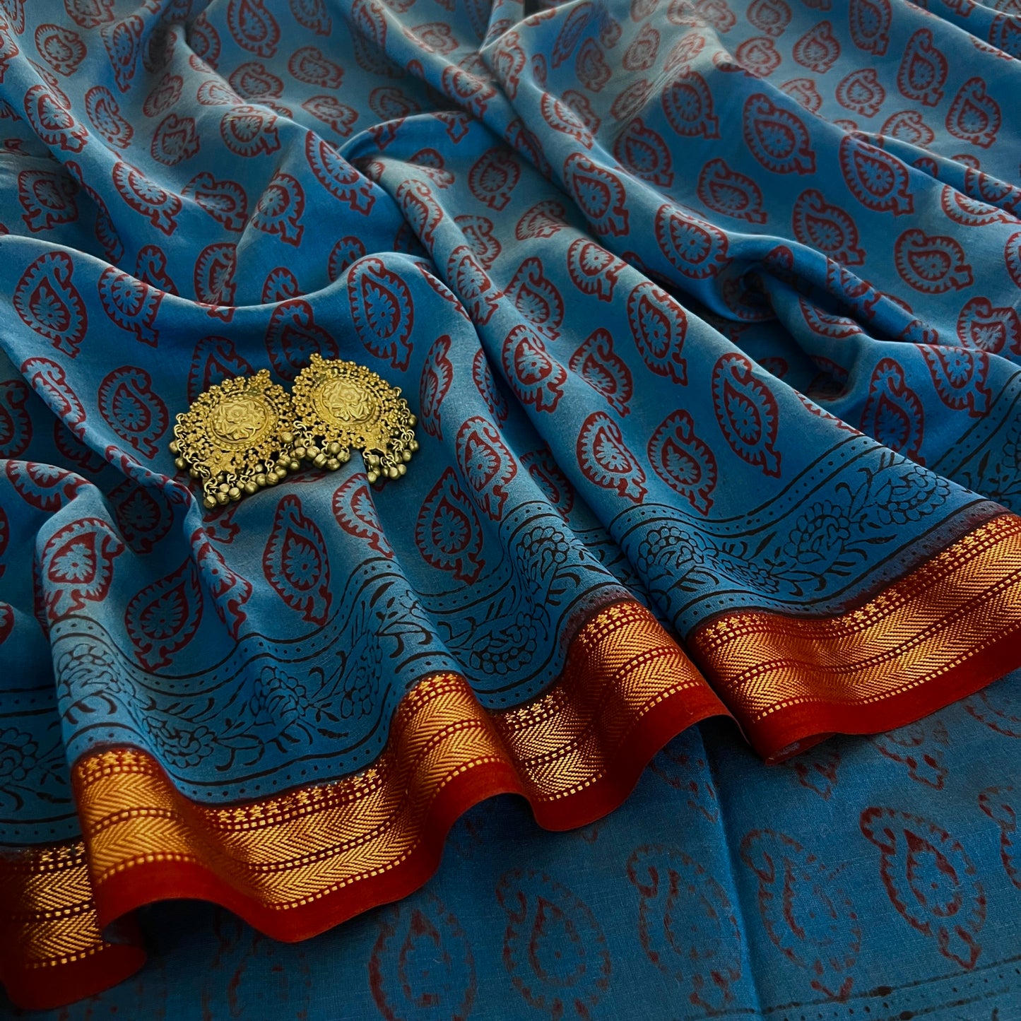 Dark Blue and maroon bagh print Maheshwari saree