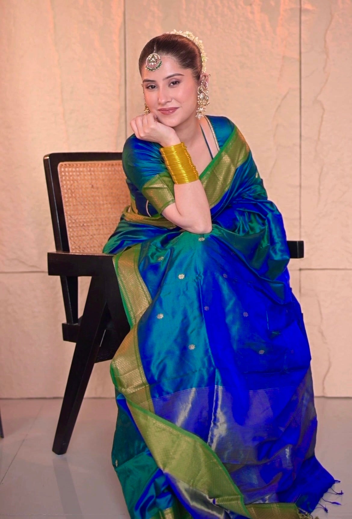 Peacock blue and green dual tone Maheshwari silk saree with zari bootis all over