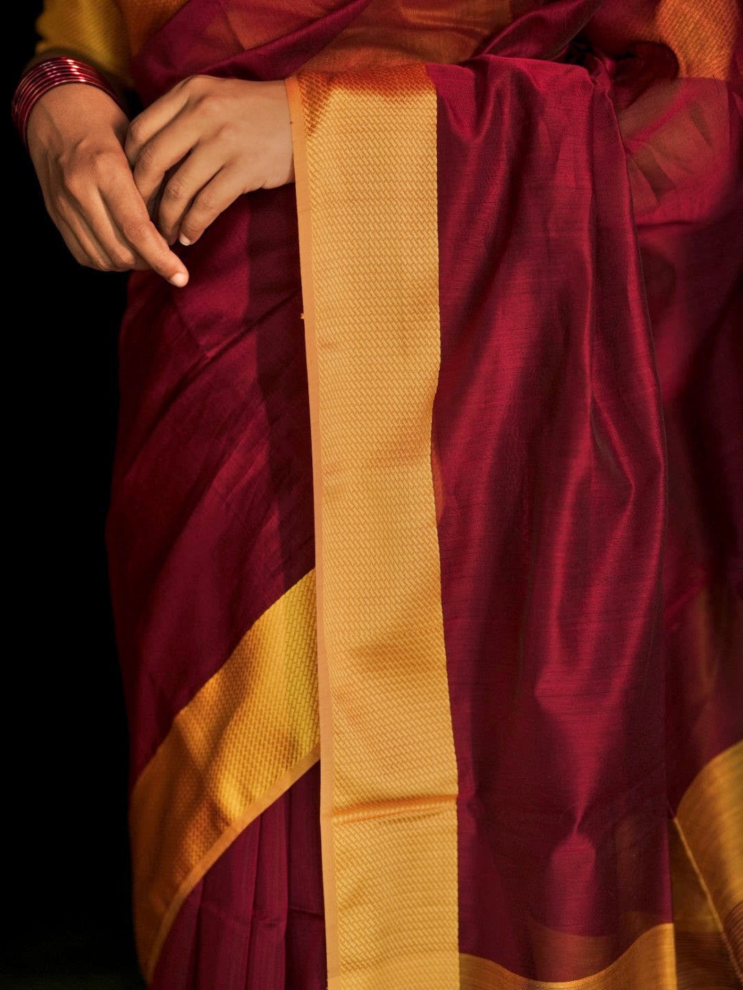 Maroon and yellow maheshwari with resham border