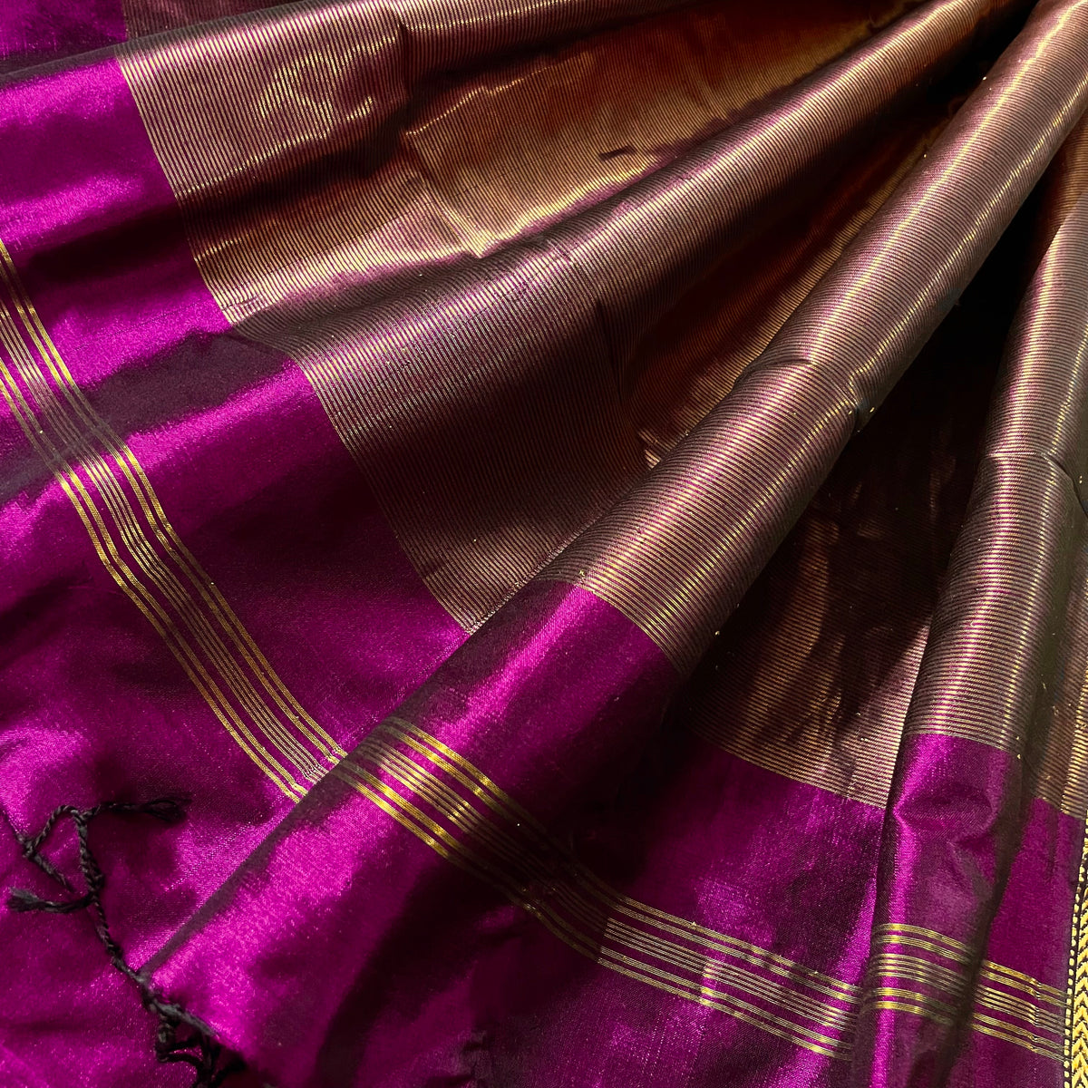 Magenta maheshwari silk saree with zari bootis all over