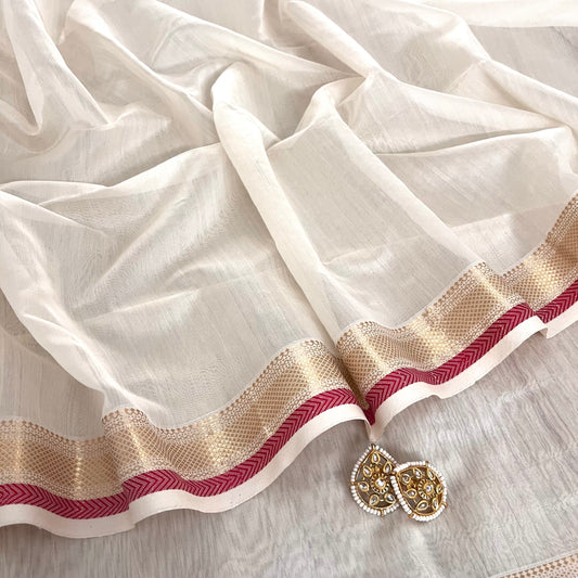 White and red Maheshwari saree with zari border