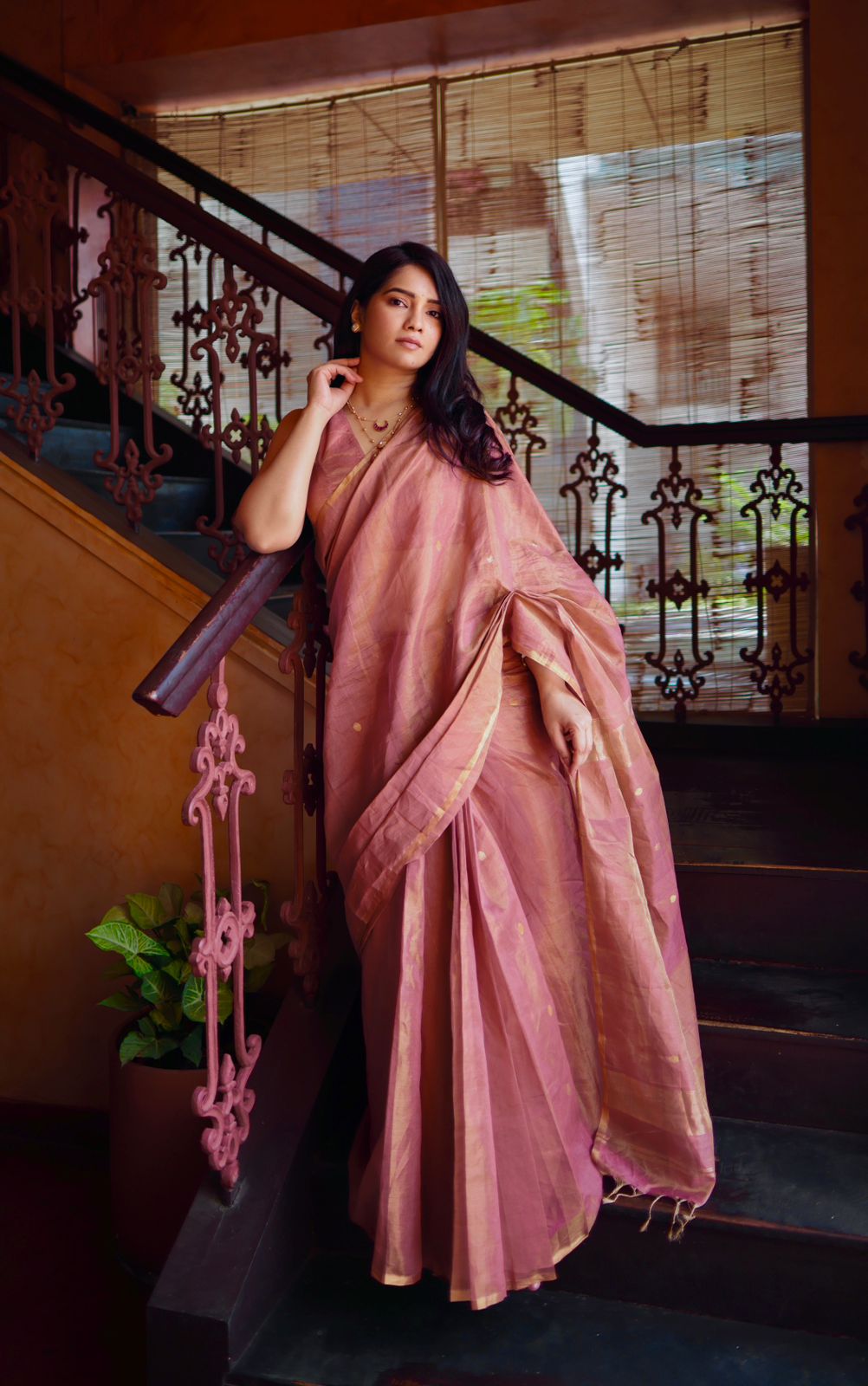 (Shop the look) Rose and gold maheshwari tissue silk saree with zari bootis all over