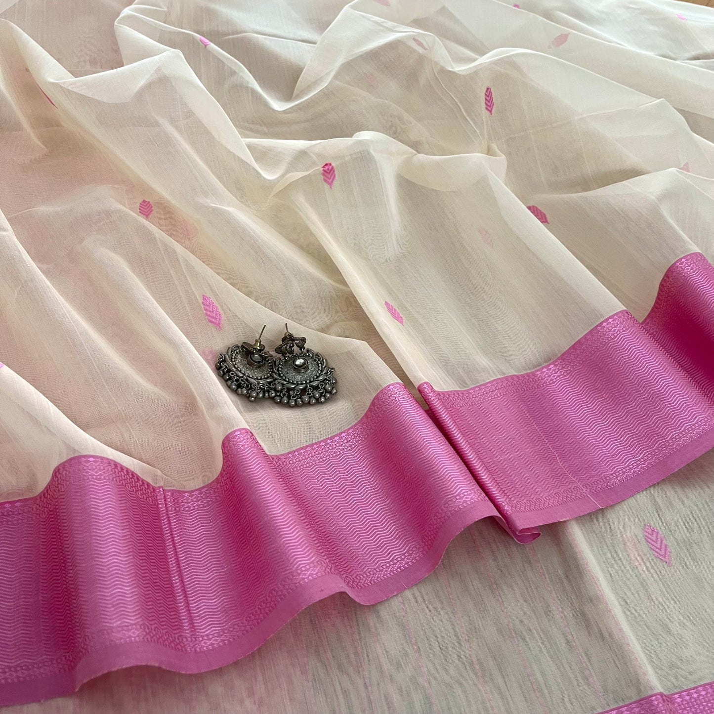 Off white and pink Maheshwari saree with resham bootis all over