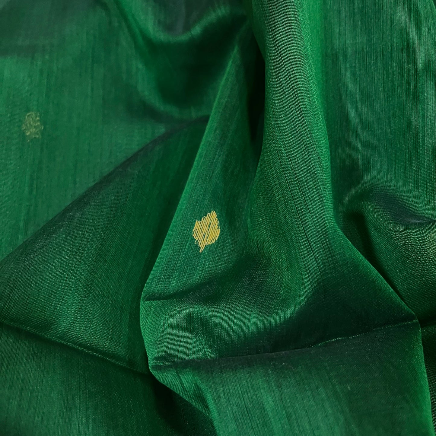 Bottle green Maheshwari saree with zari bootis and zari border