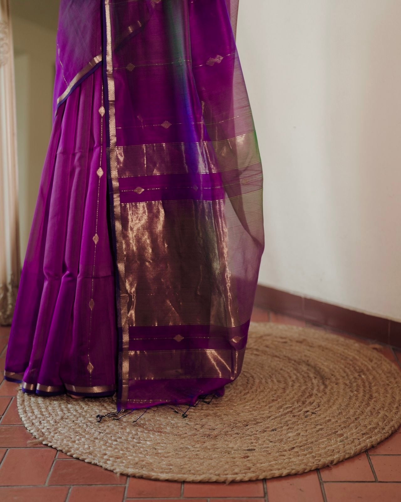 Violet dual tone Maheshwari saree with diamond motifs all over