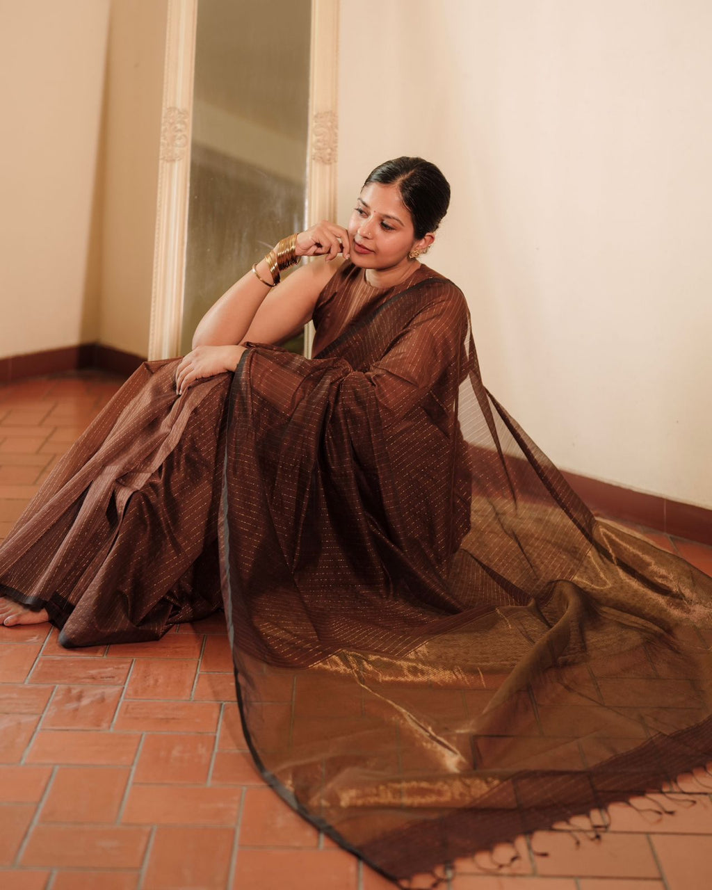 Chocolate Brown Maheshwari Saree with Zari Lines all over