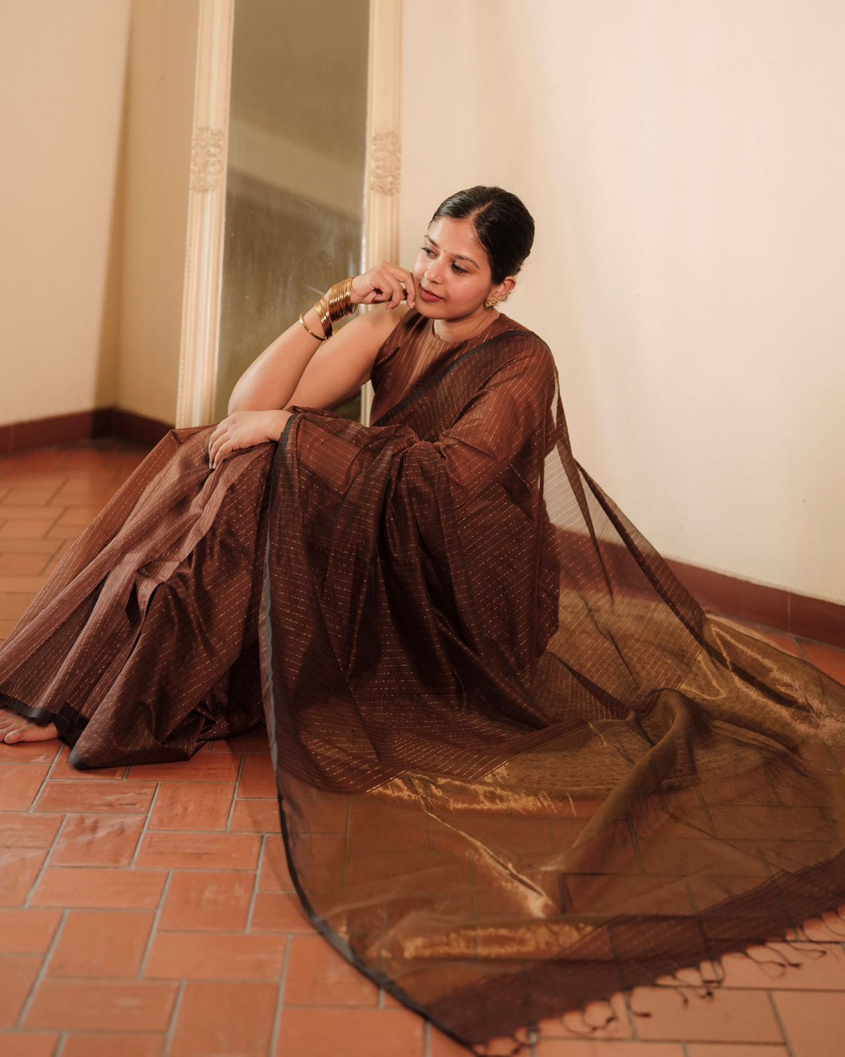 Chocolate Brown Maheshwari Saree with Zari Lines all over
