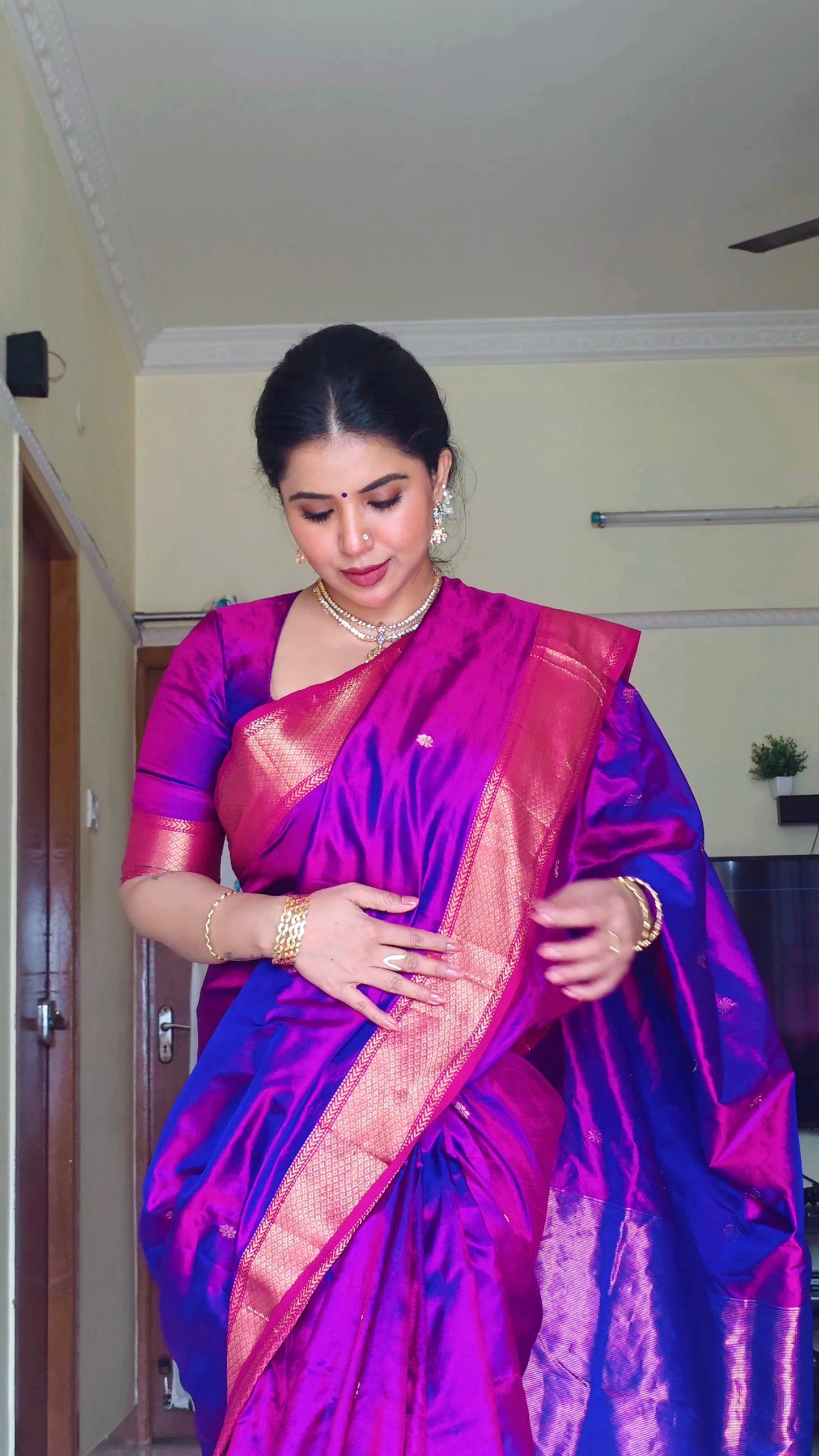 Violet and Pink dual tone Maheshwari silk saree with zari bootis all over