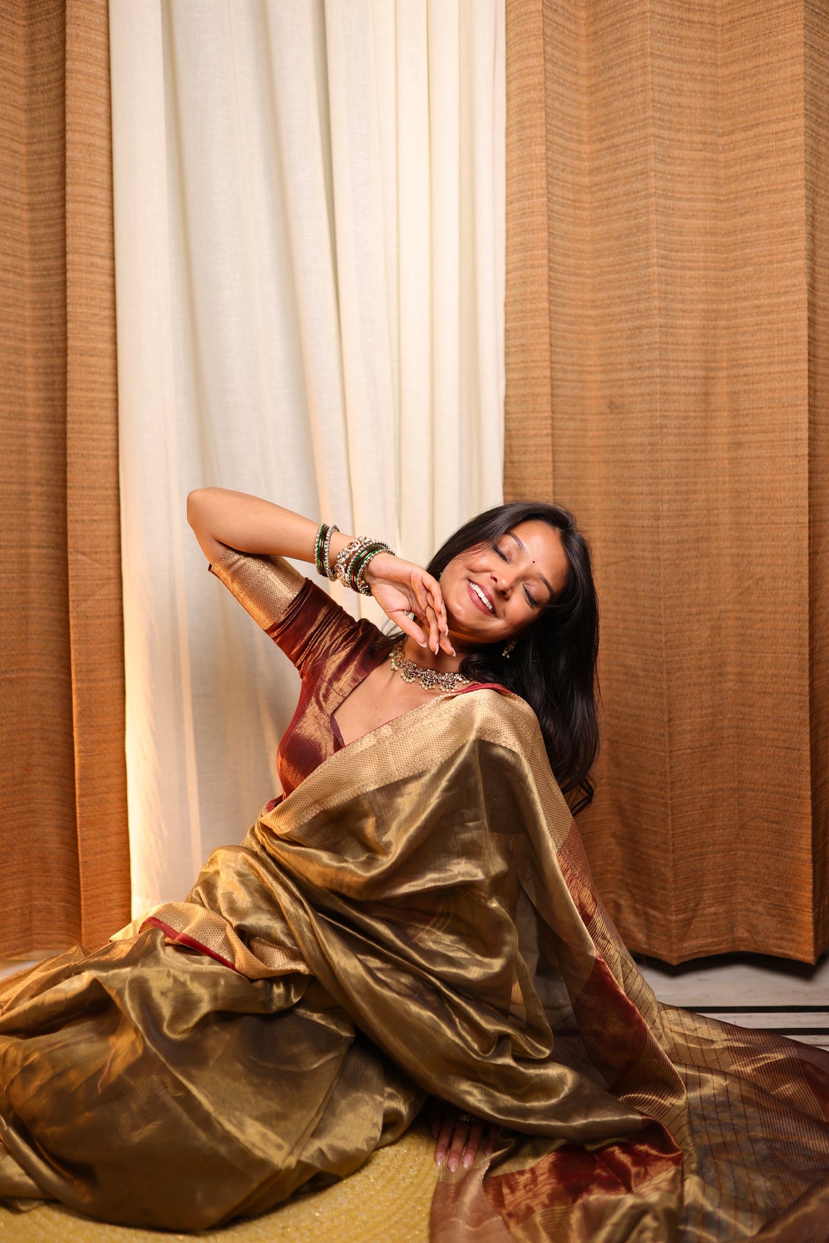 Ready to wear | Antique Gold & Red Maheshwari Tissue Silk Saree with Zari Pattern on Pallu