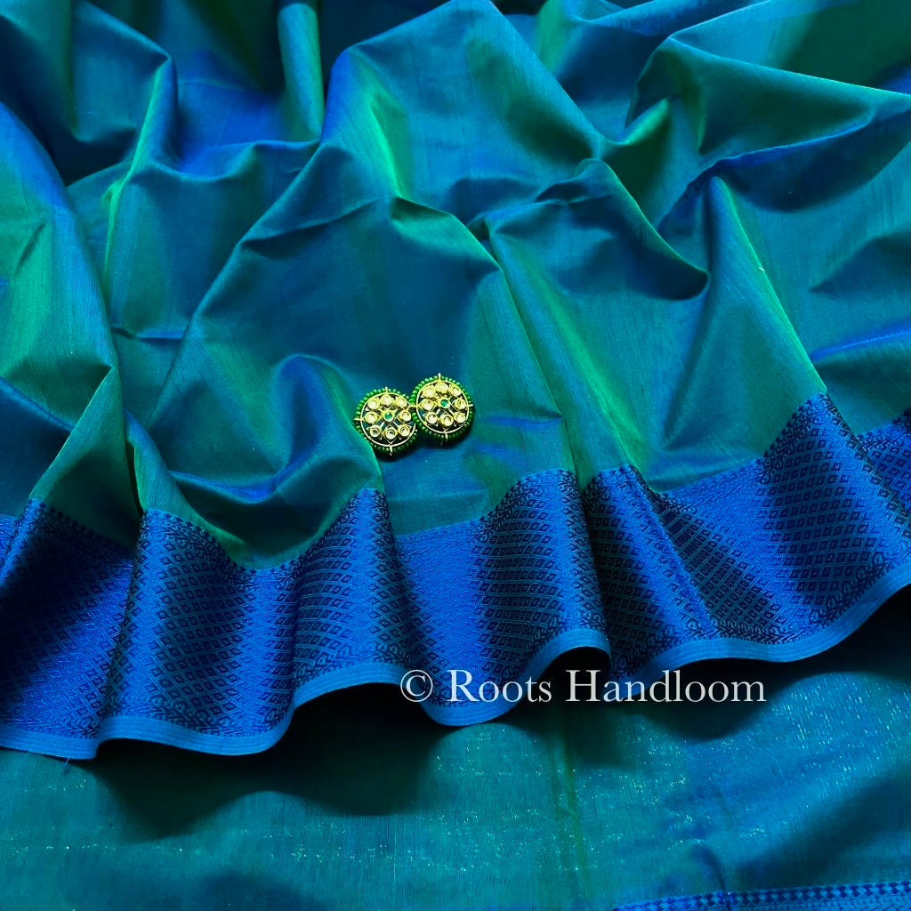 Peacock green and blue dual tone Maheshwari saree with resham border