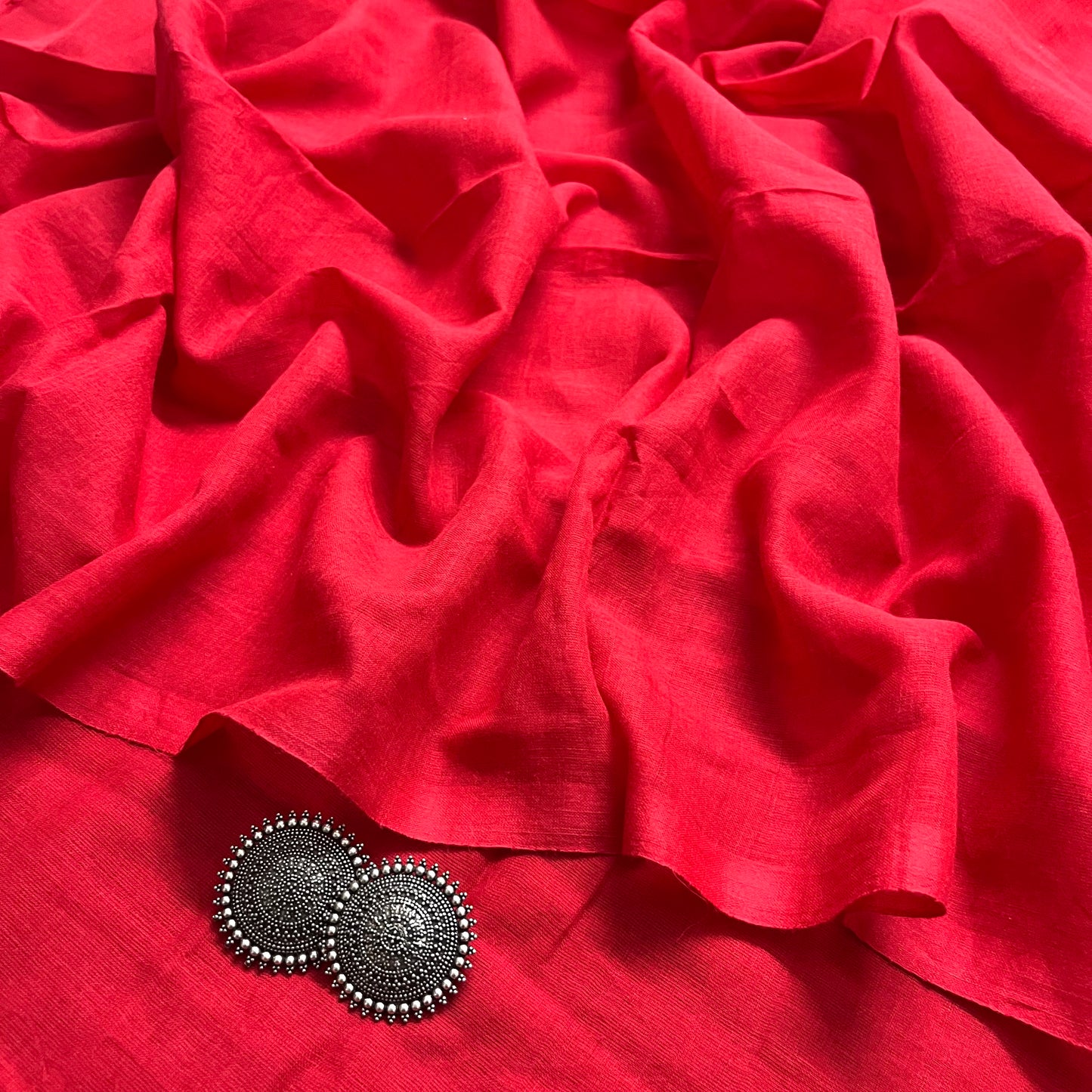 Red mulmul saree