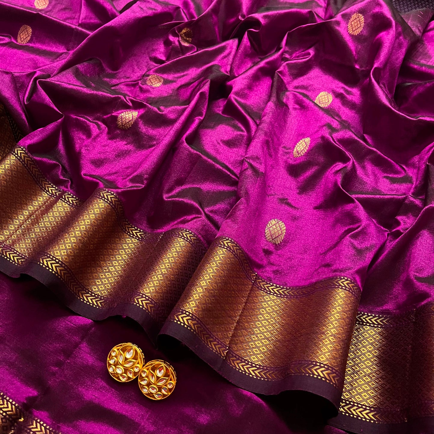 Magenta maheshwari silk saree with zari bootis all over