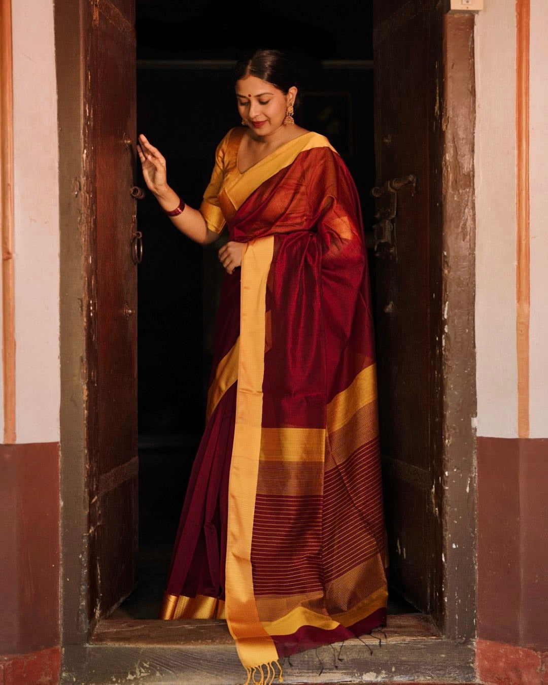 Maroon and yellow maheshwari with resham border