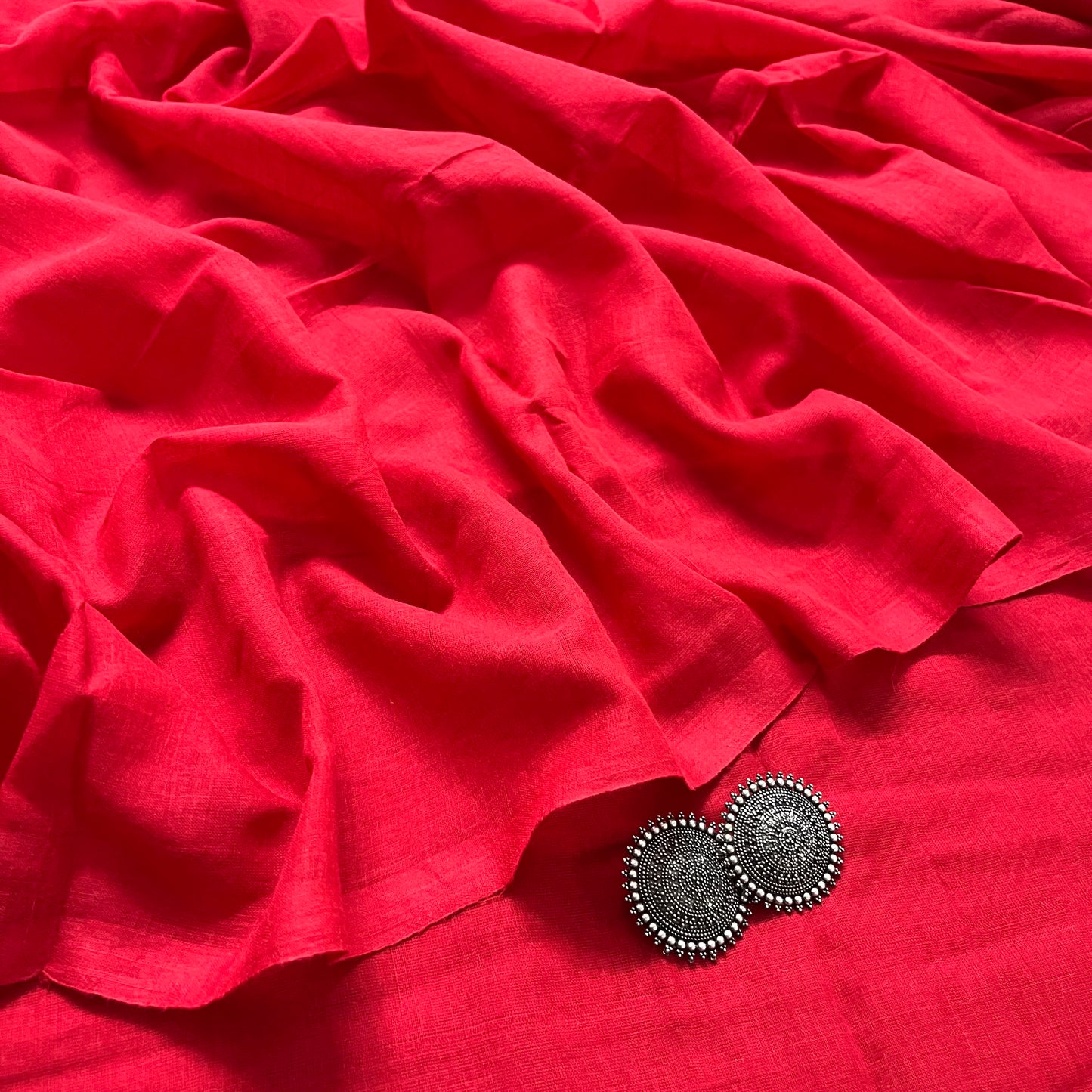 Red mulmul saree