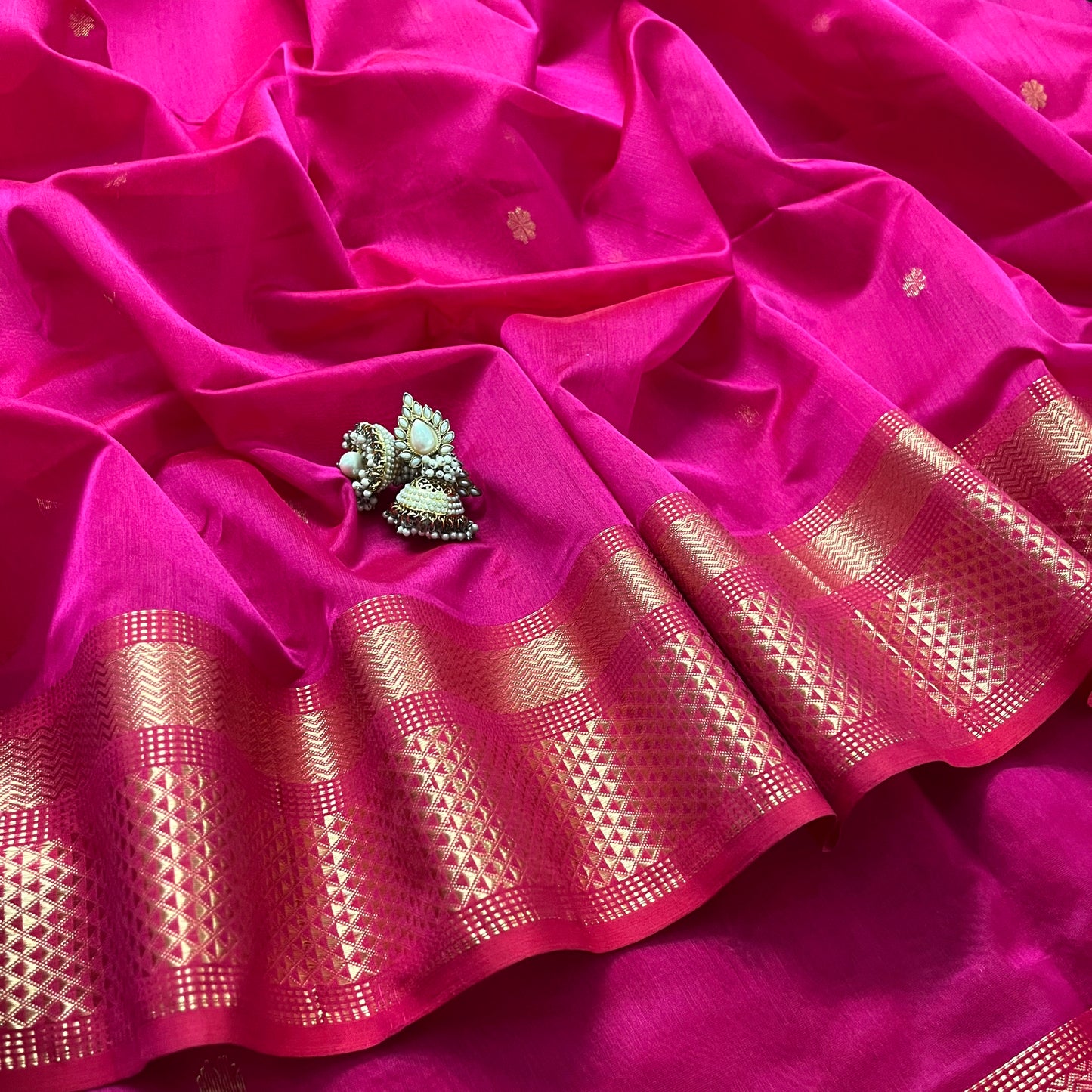 Pink Maheshwari saree with flower bootis all over