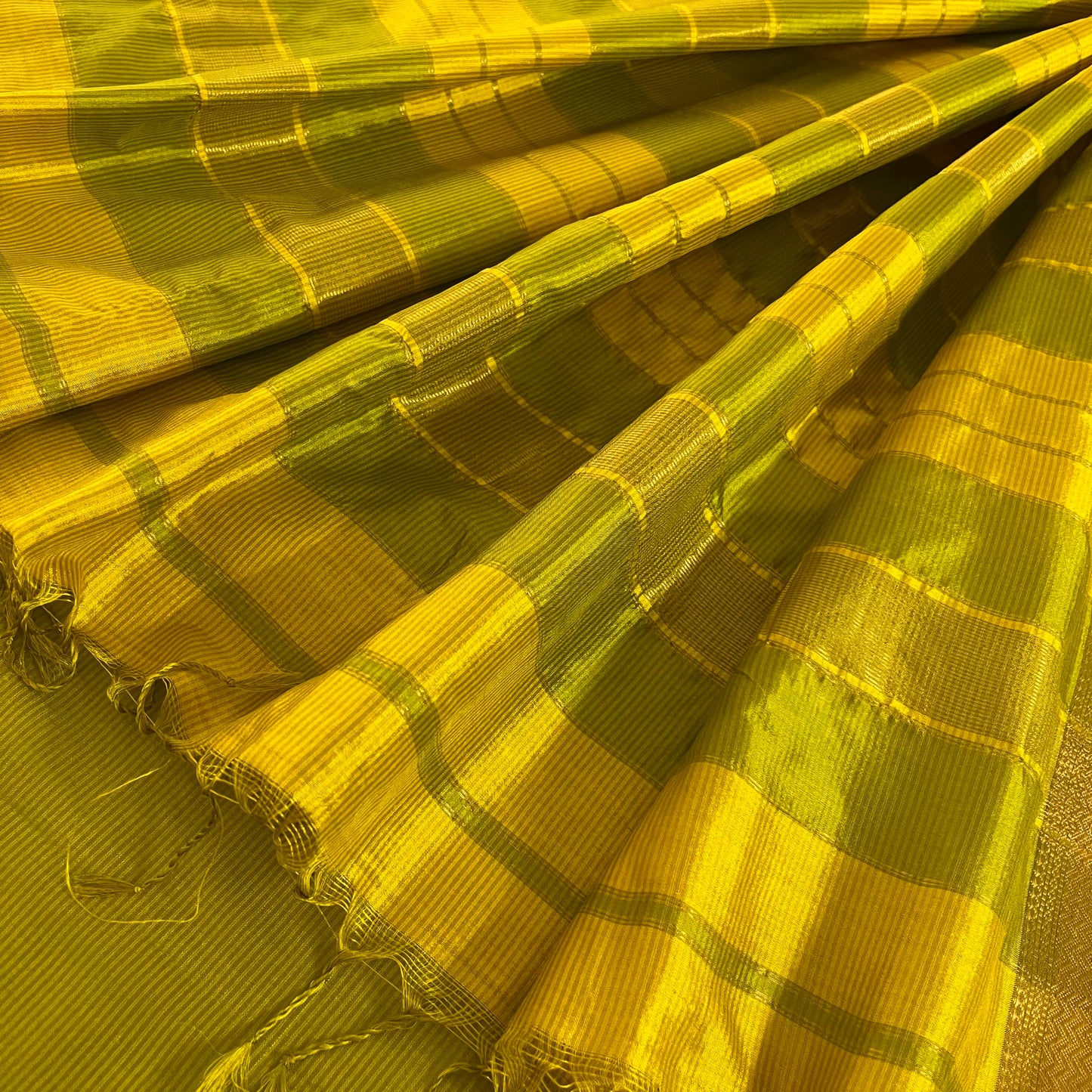 Corn yellow Maheshwari silk saree with zari border