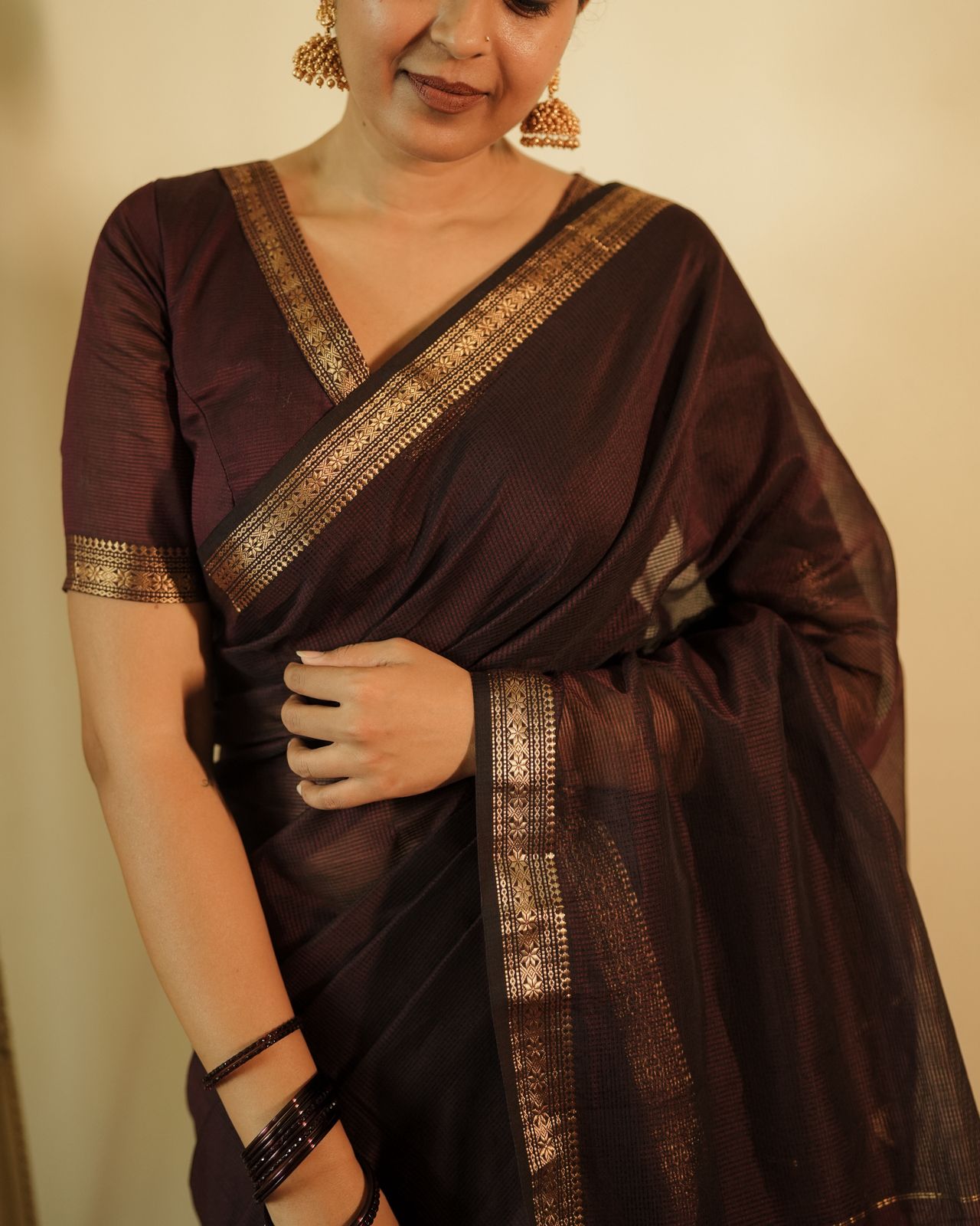 Mahoganay Maheshwari saree with zari border and zari lines on pallu