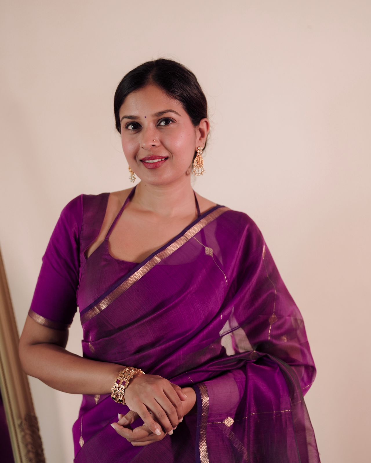 Violet dual tone Maheshwari saree with diamond motifs all over