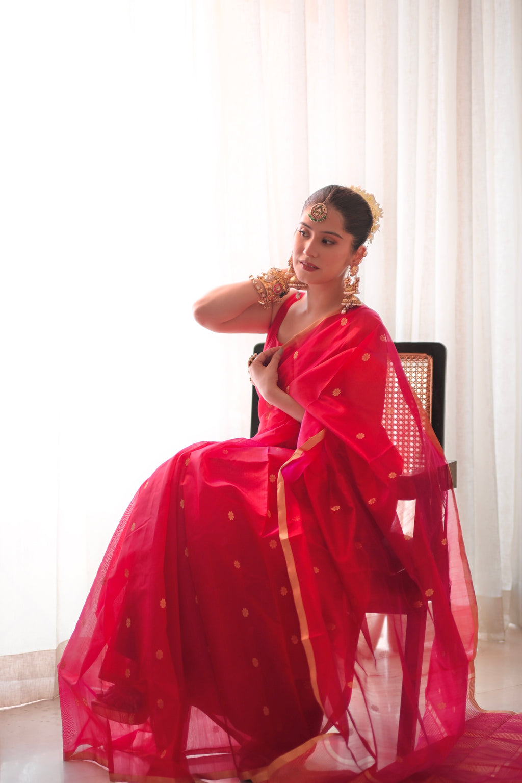 Red and pink dual tone Chanderi silk saree with flower bootis all over