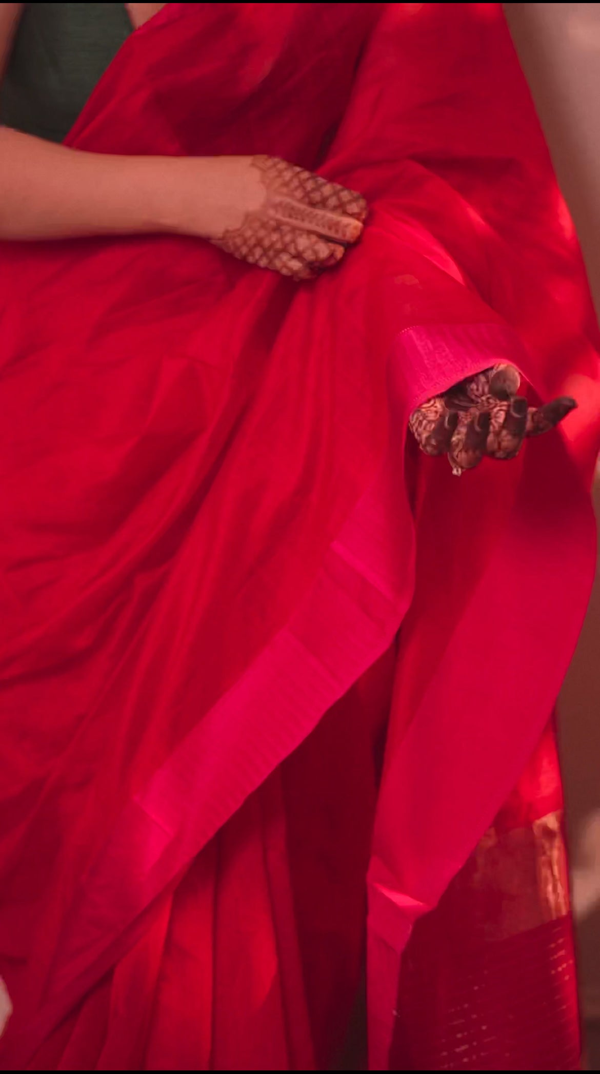 Red and pink maheshwari saree with resham border