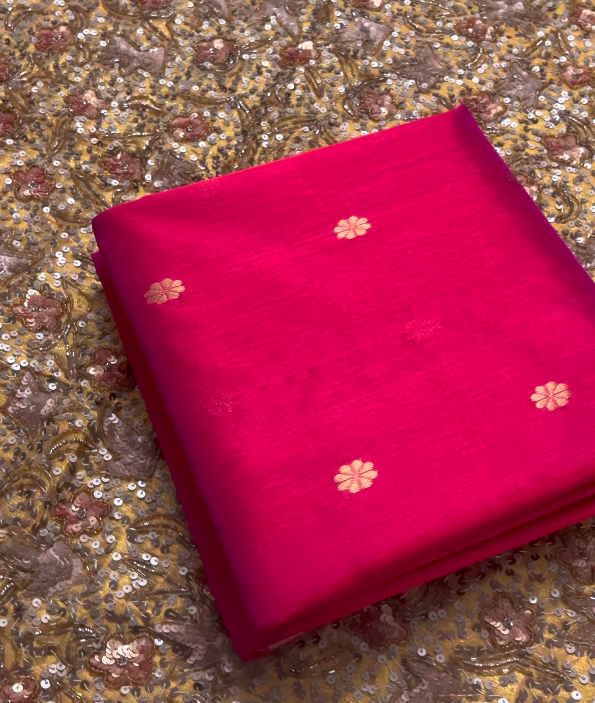 Red and pink dual tone Chanderi silk saree with flower bootis all over