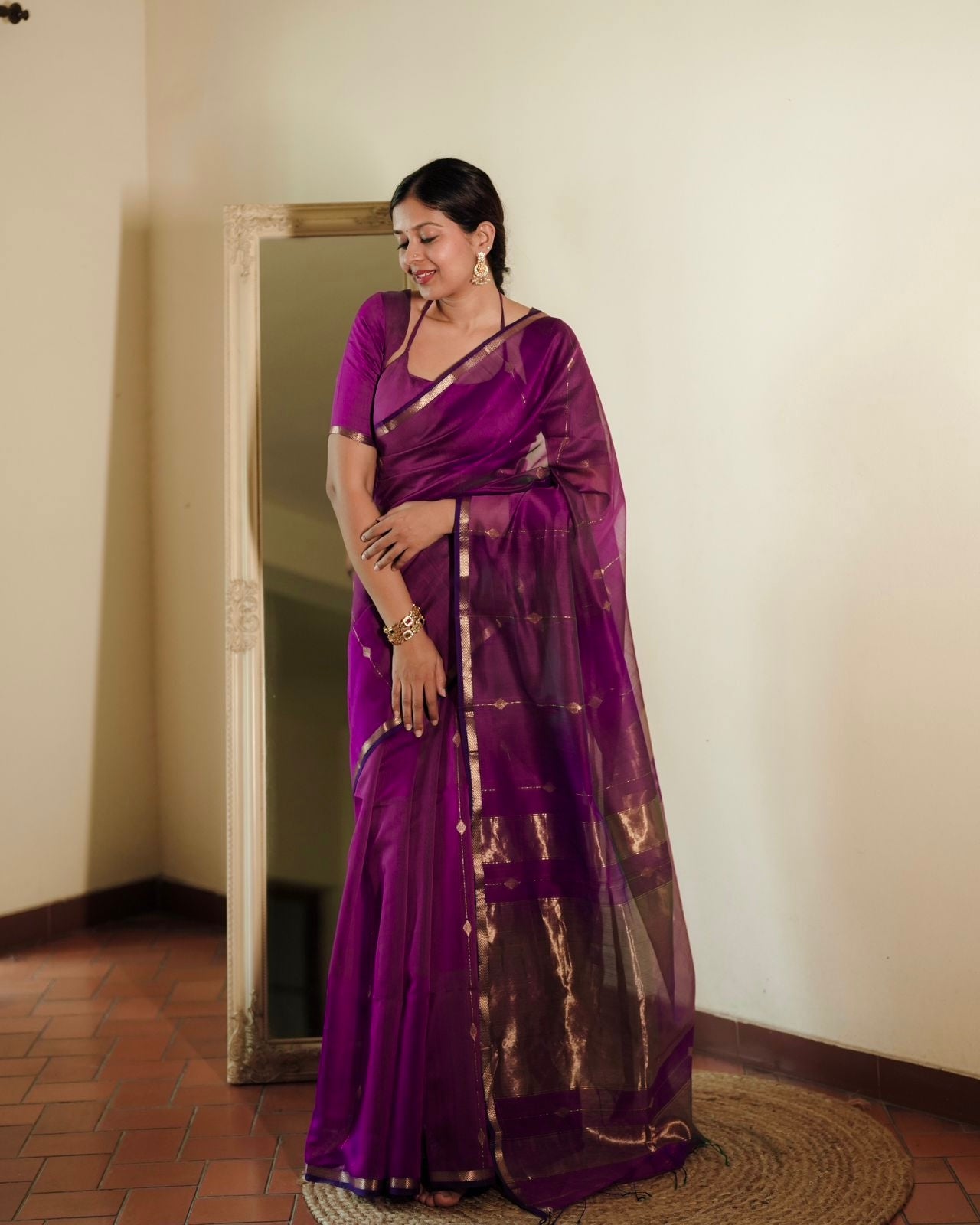 Violet dual tone Maheshwari saree with diamond motifs all over