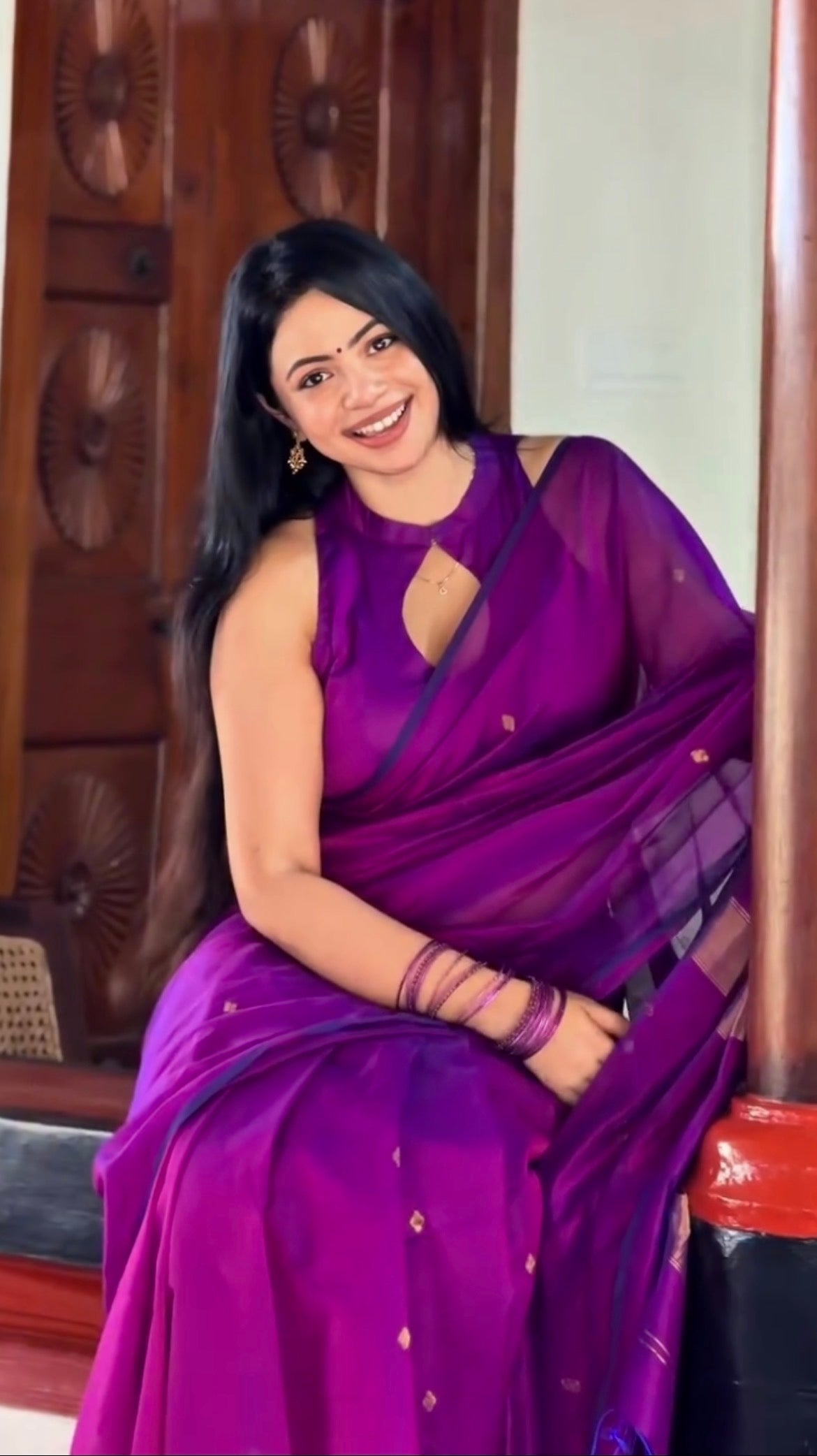Violet dual tone Maheshwari saree with zari bootis all over