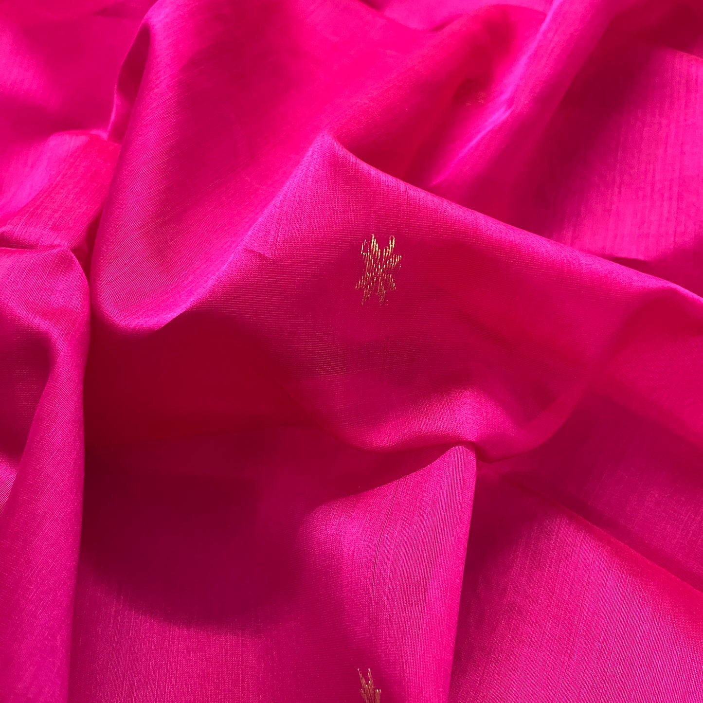 Pink Maheshwari saree with flower bootis all over