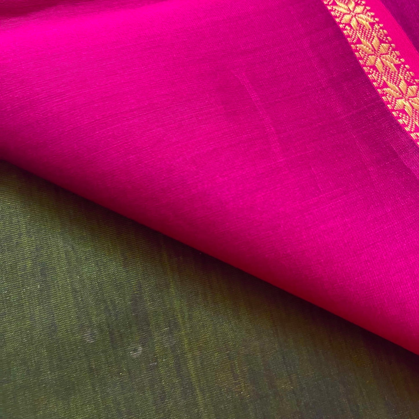 Green and pink Maheshwari saree with flower bootis all over